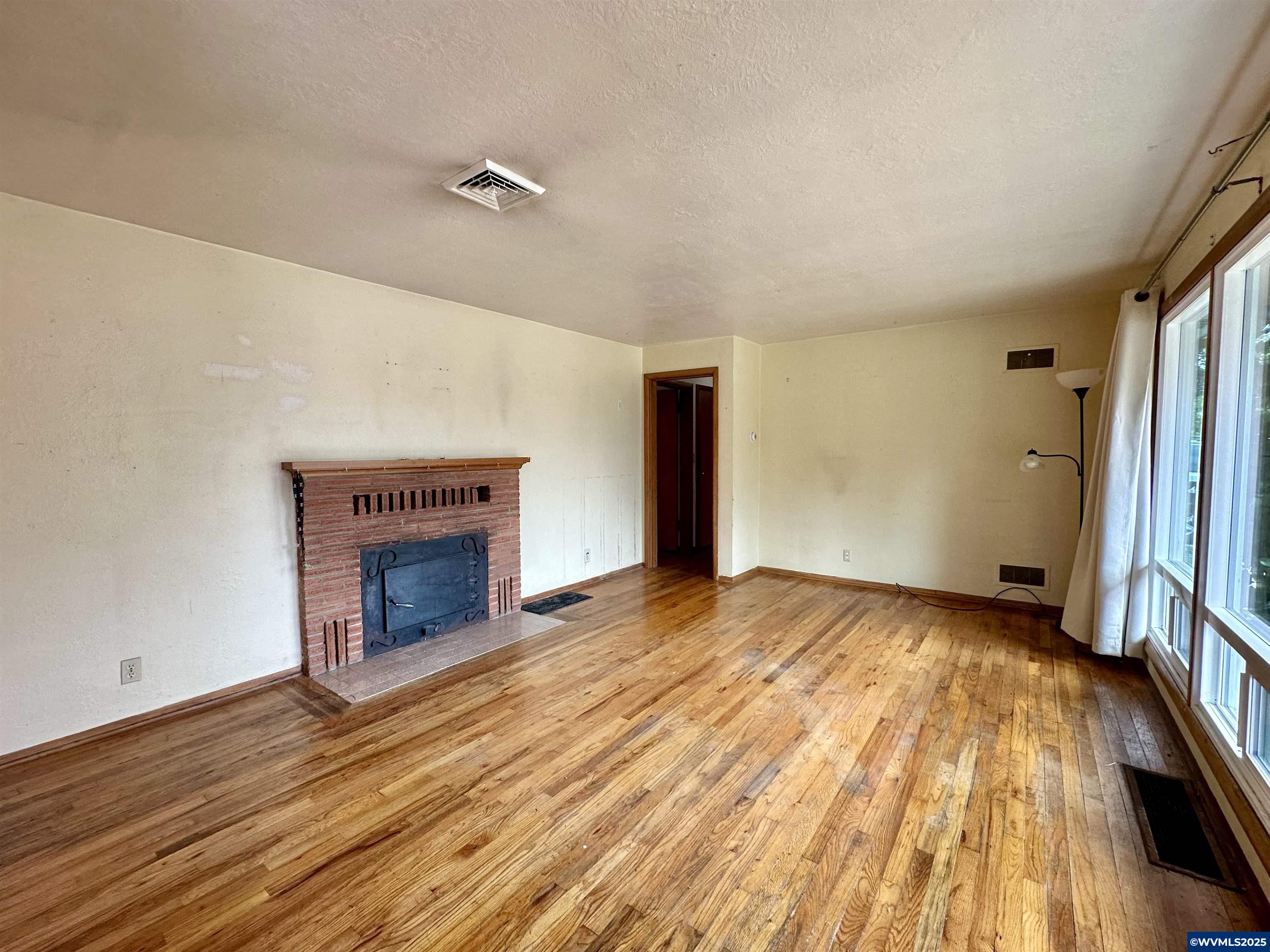 1004 NW 34th St
