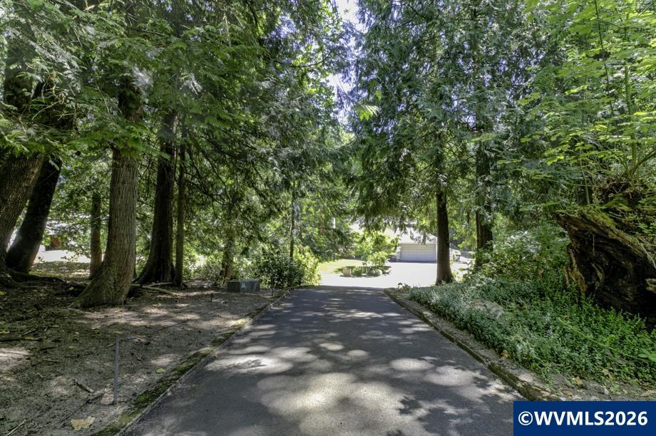 13032 Mapleleaf Ct NE