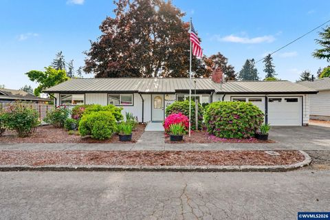 241 N Fern Av Stayton OR 97383