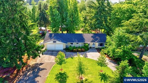 405 Fir Knoll Ln NE Salem OR 97317