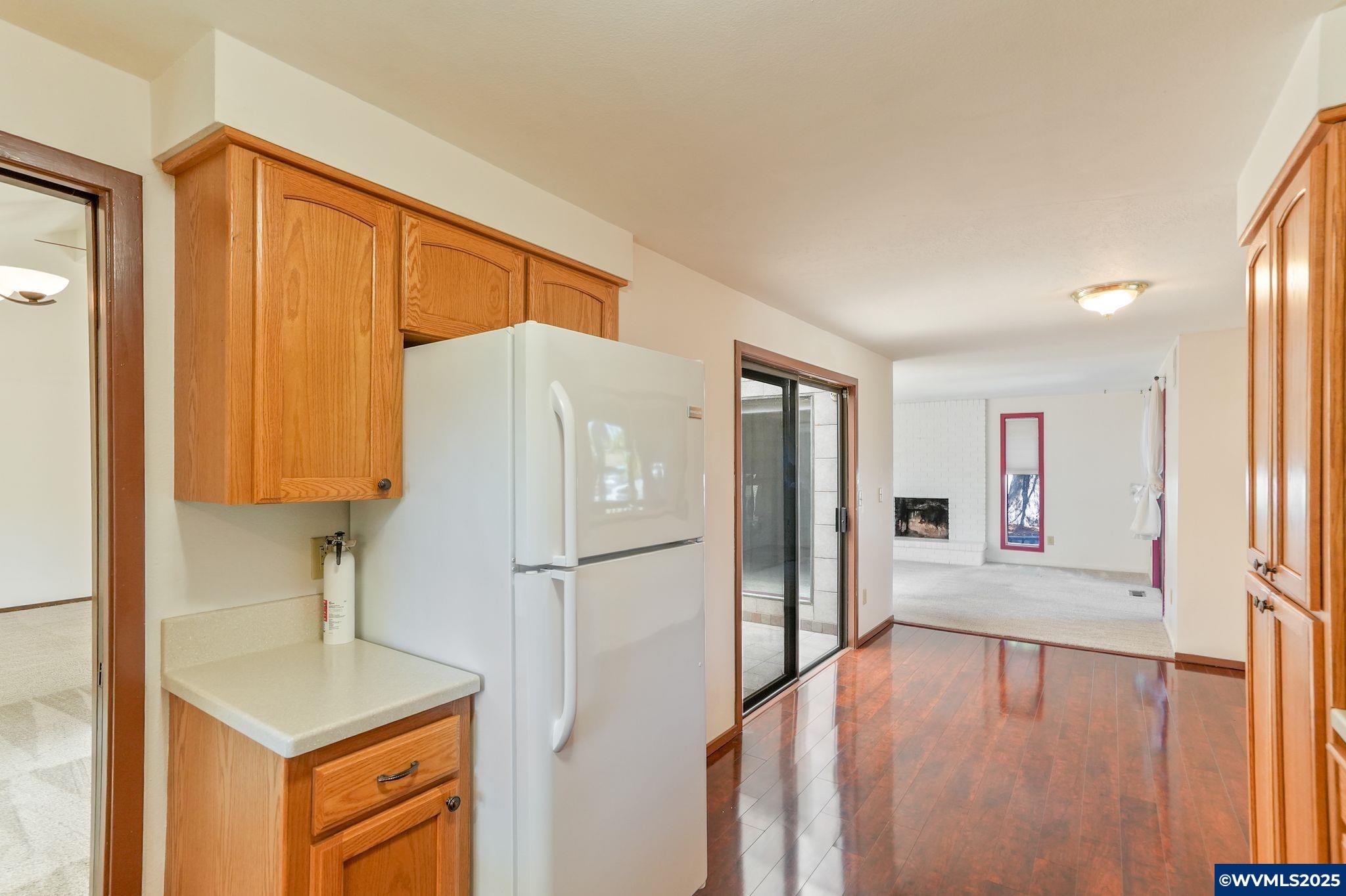 Salem, Oregon 97304, United States, 3 Bedrooms Bedrooms, ,2 BathroomsBathrooms,Residential,Pending,190554