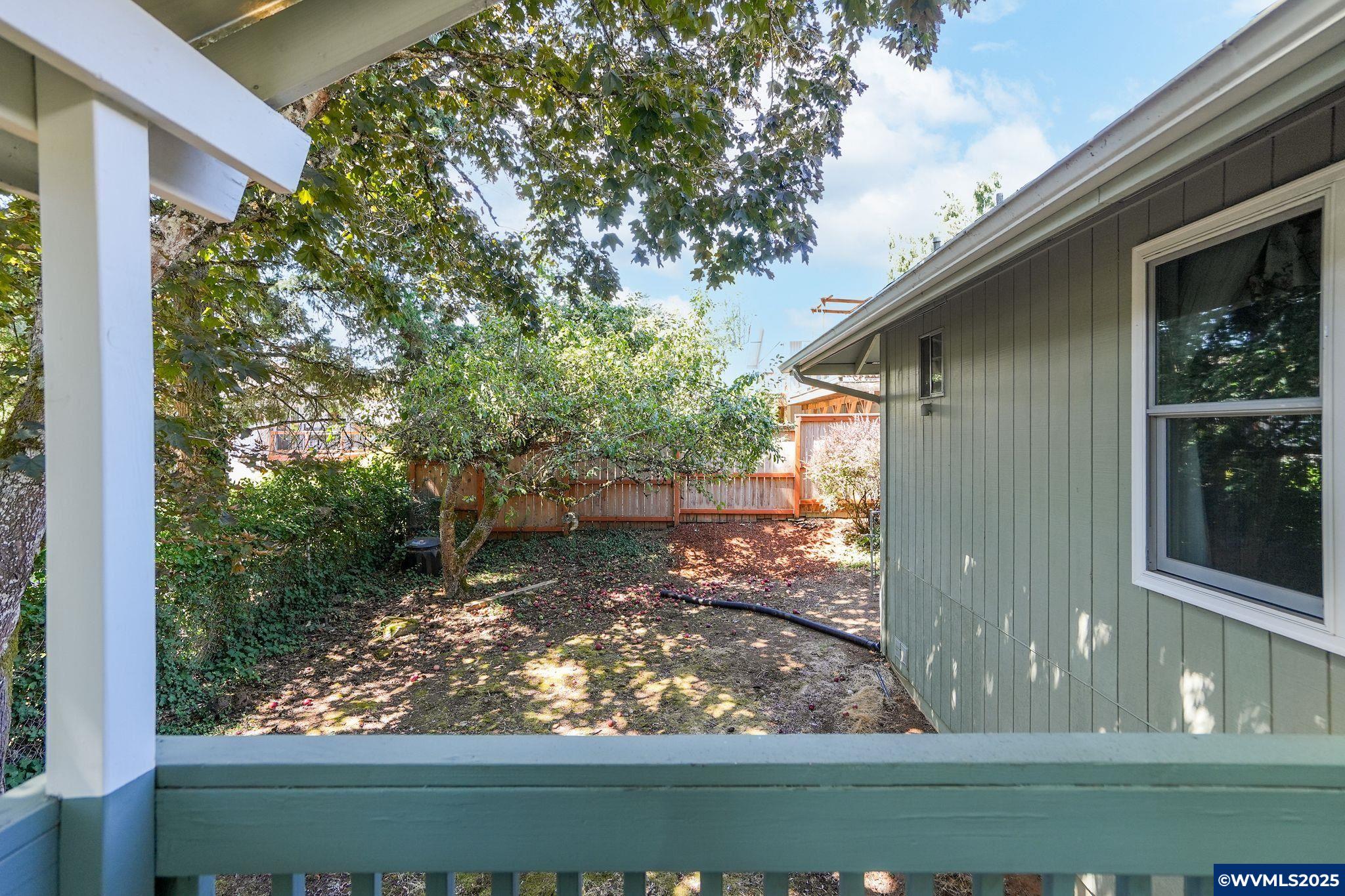 Salem, Oregon 97304, United States, 3 Bedrooms Bedrooms, ,2 BathroomsBathrooms,Residential,Pending,190554