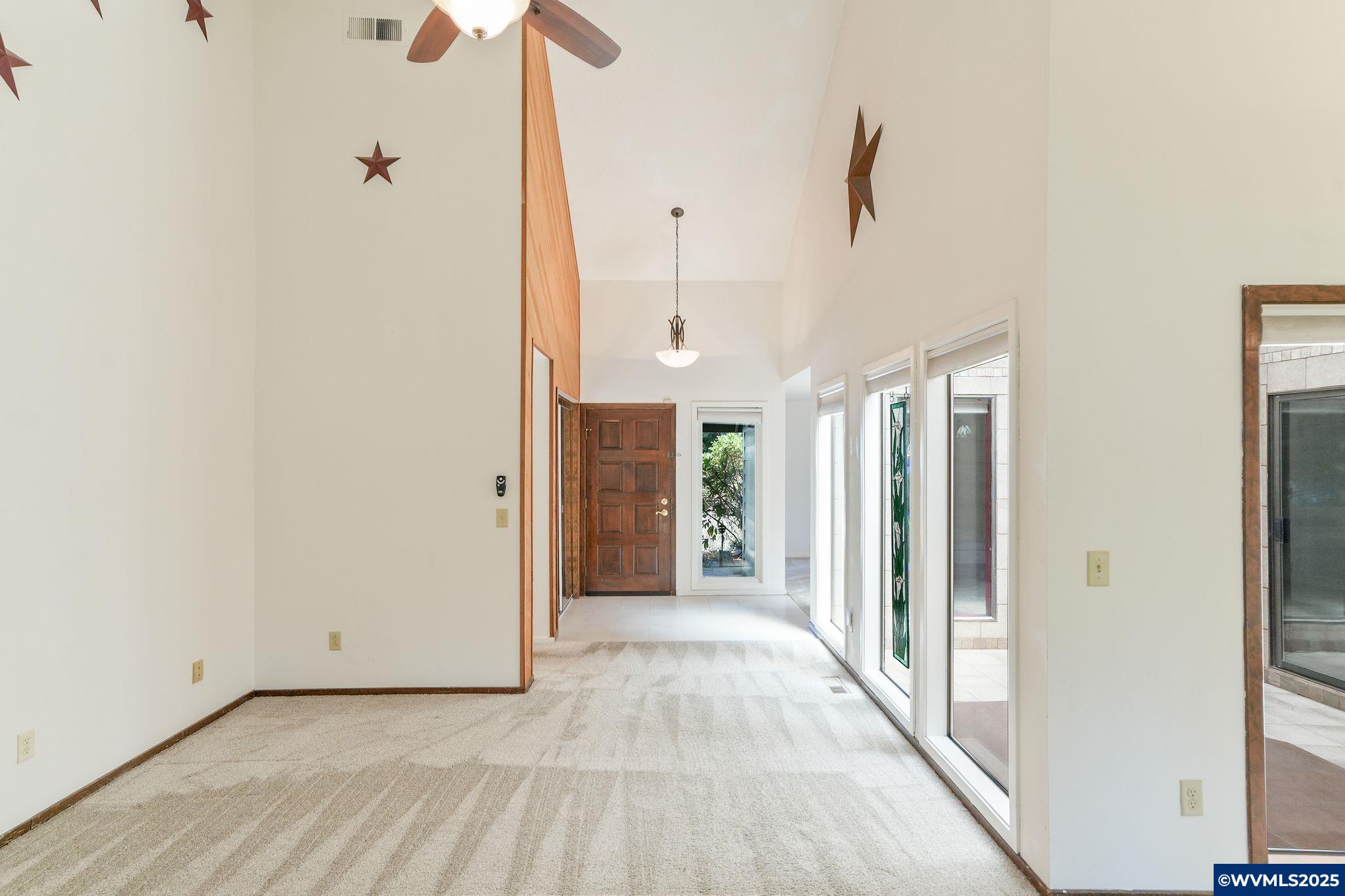 Salem, Oregon 97304, United States, 3 Bedrooms Bedrooms, ,2 BathroomsBathrooms,Residential,Pending,190554