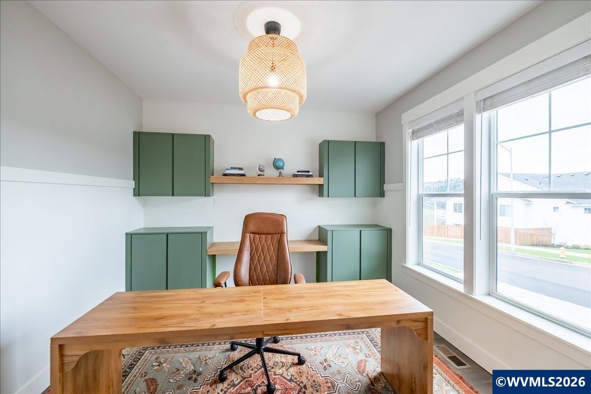 3012 Anastasia St NW