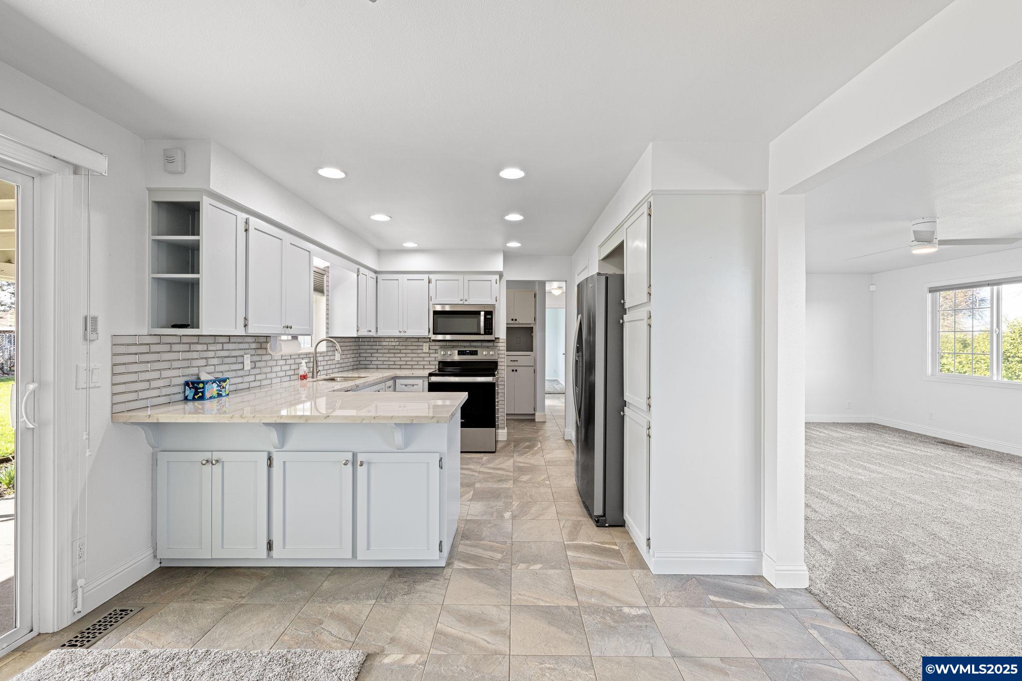 3920 Grand Prairie Rd SE