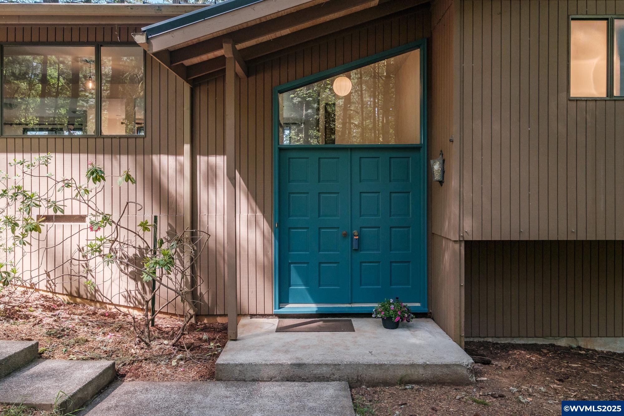 8285 NW Mitchell Dr