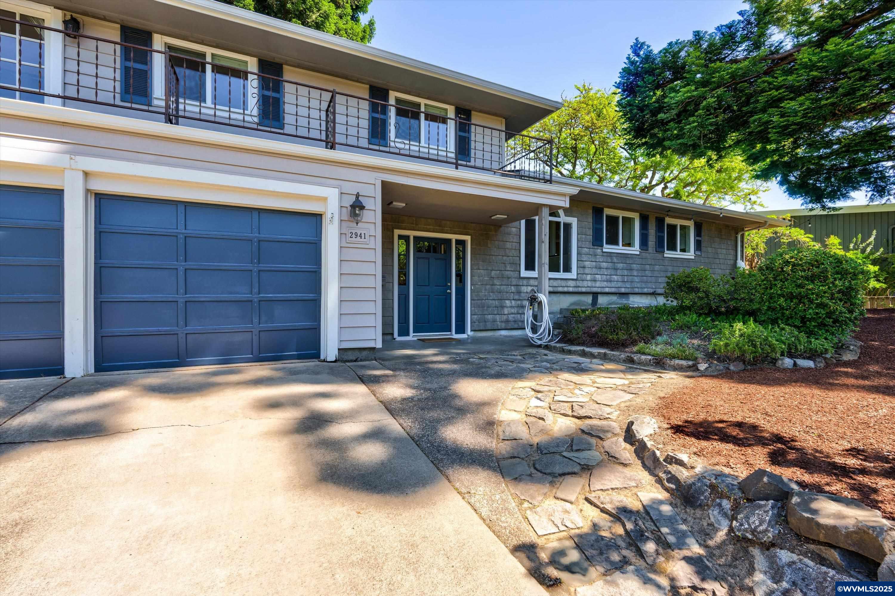 2941 NW Elmwood Dr
