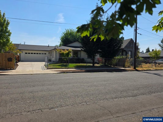 1626 1ST AVE SE, ALBANY, OR 97321 - Image 727be2daa66d1d7abb9df9ca35af5738/4085379124