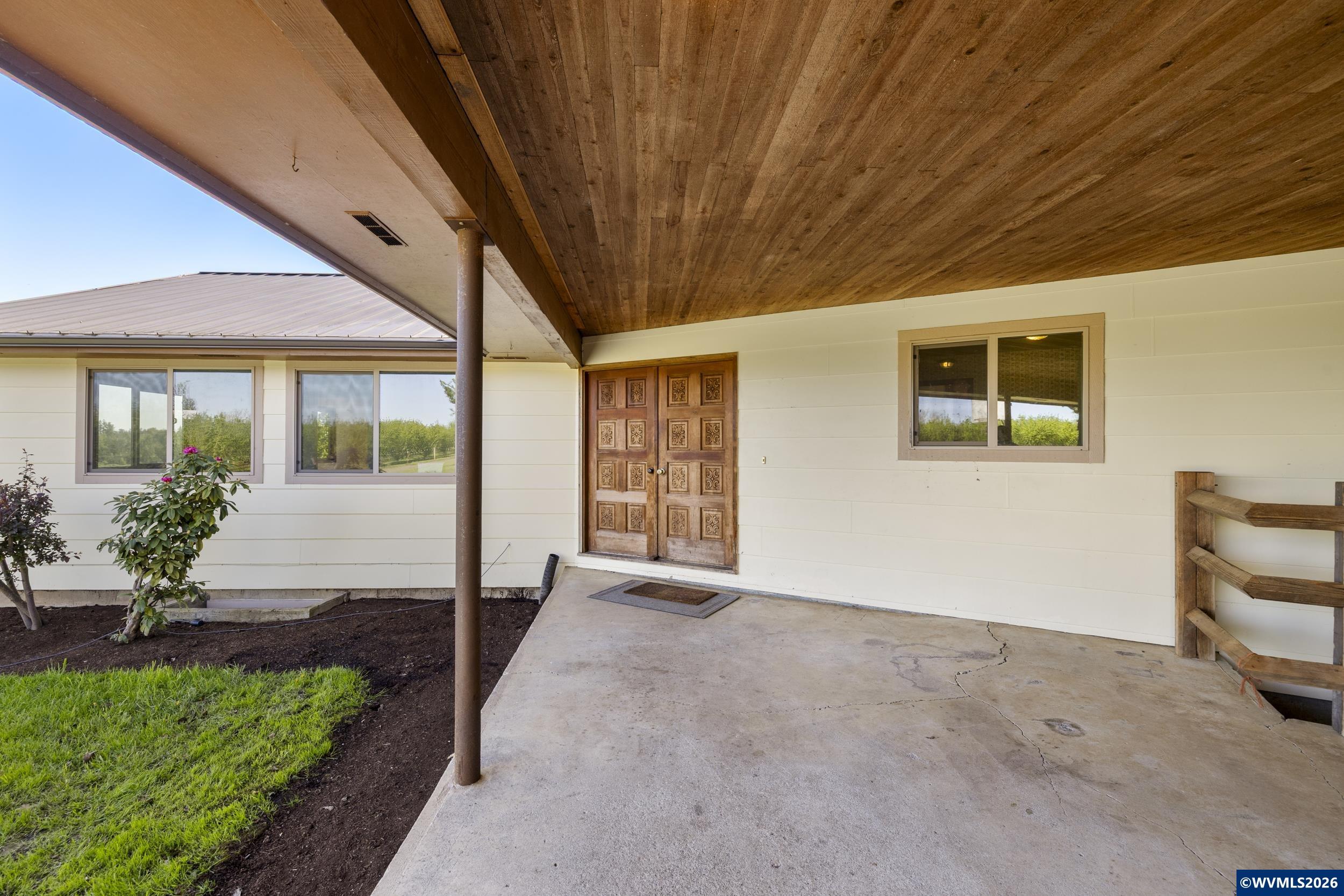 12784 Elliott Prairie Rd NE