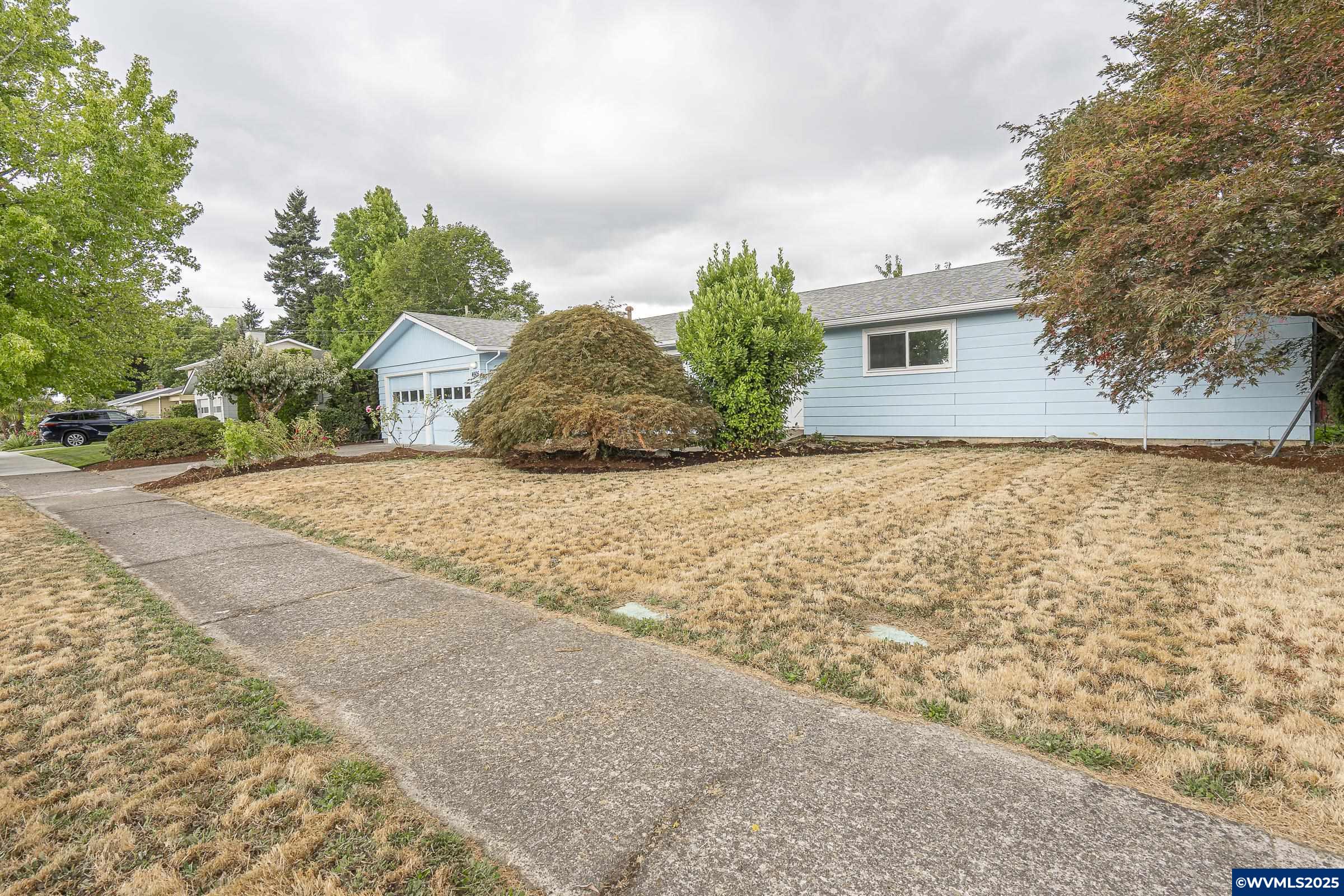 4505 42nd Av NE