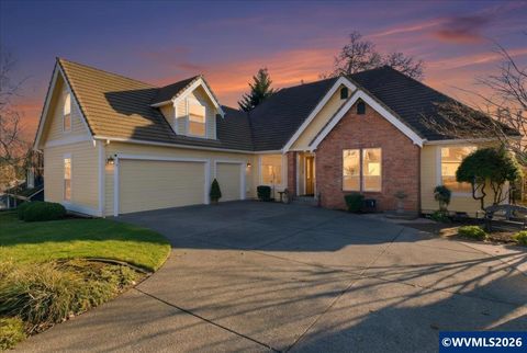 2082 Barrington Av SE Salem OR 97302