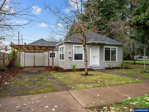 180 Eaton St Lebanon OR 97355