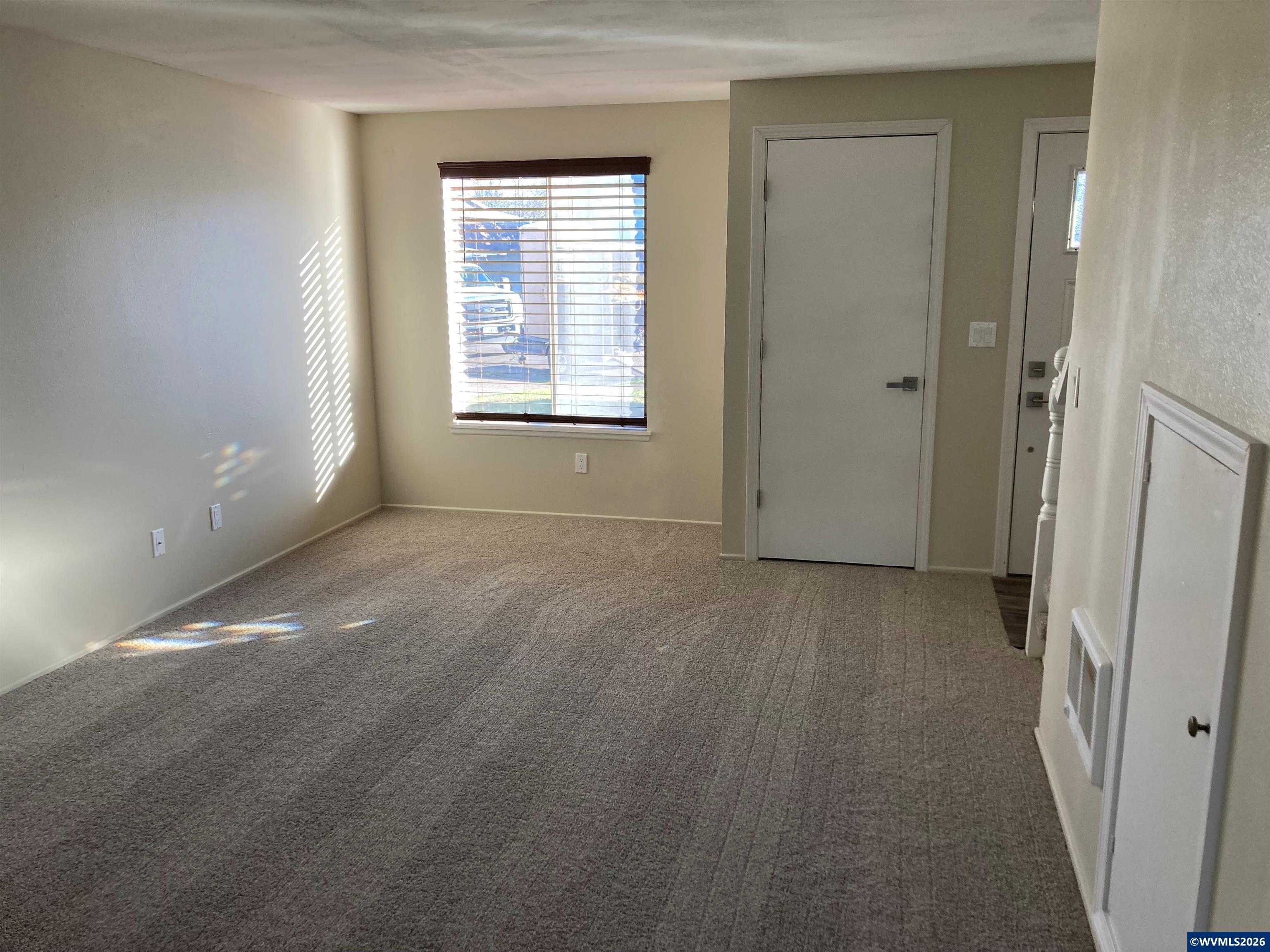 1470-1472 NW 20th Pl