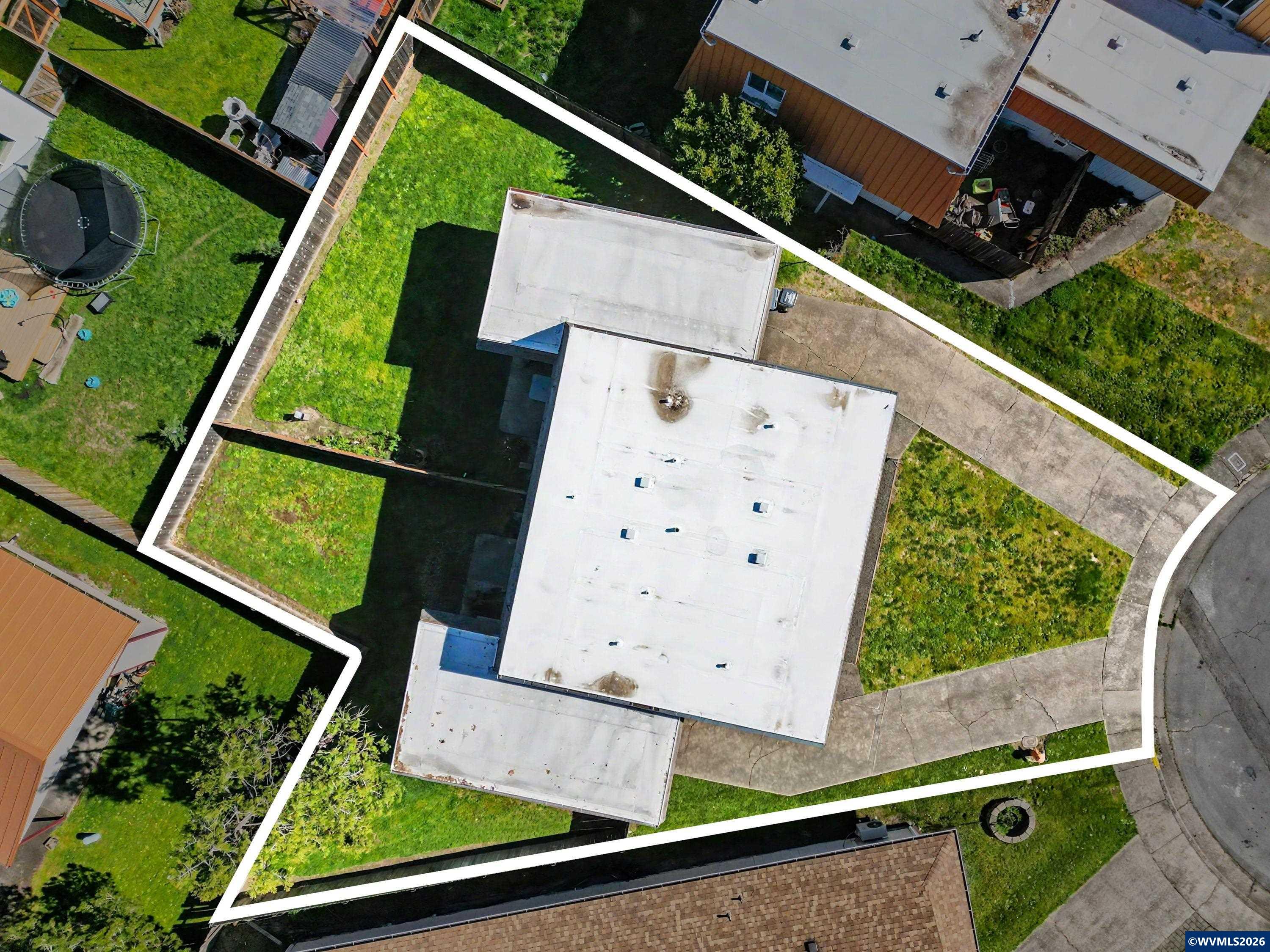 1470-1472 NW 20th Pl