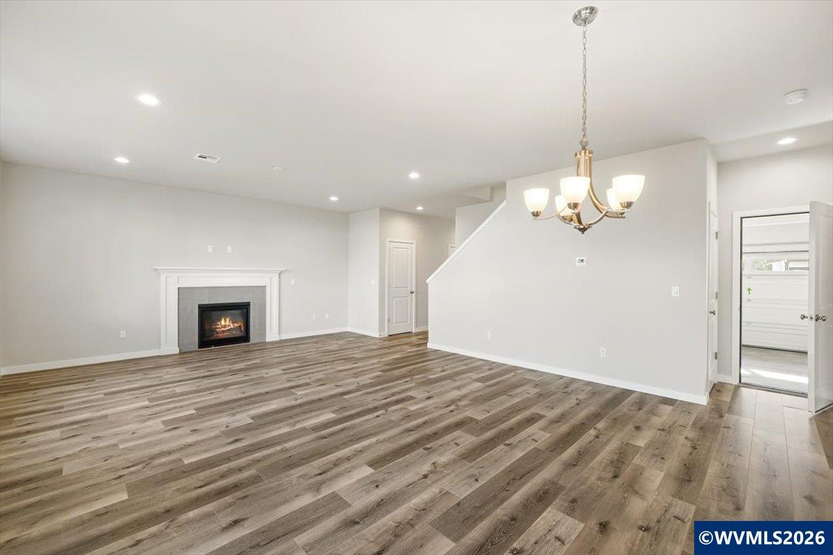 7076 SE Pinot Noir Dr