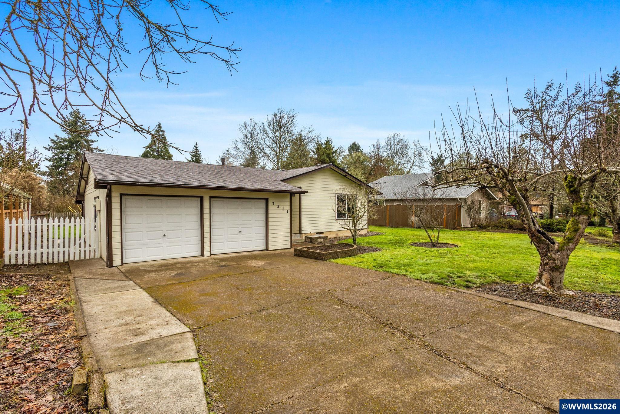 3311 SW Knollbrook Av