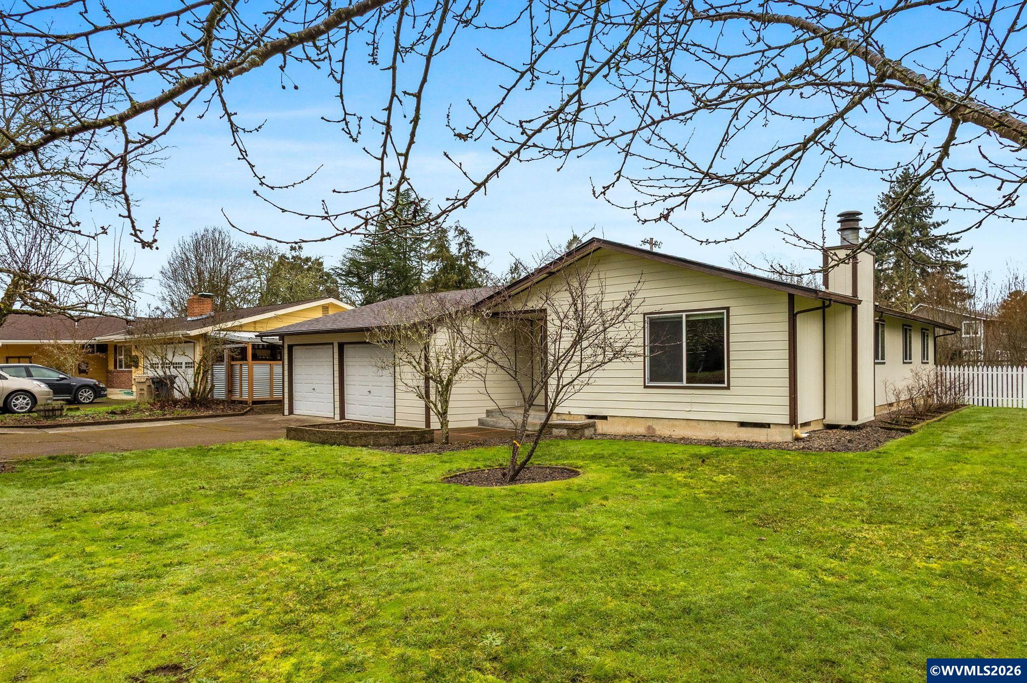 3311 SW Knollbrook Av