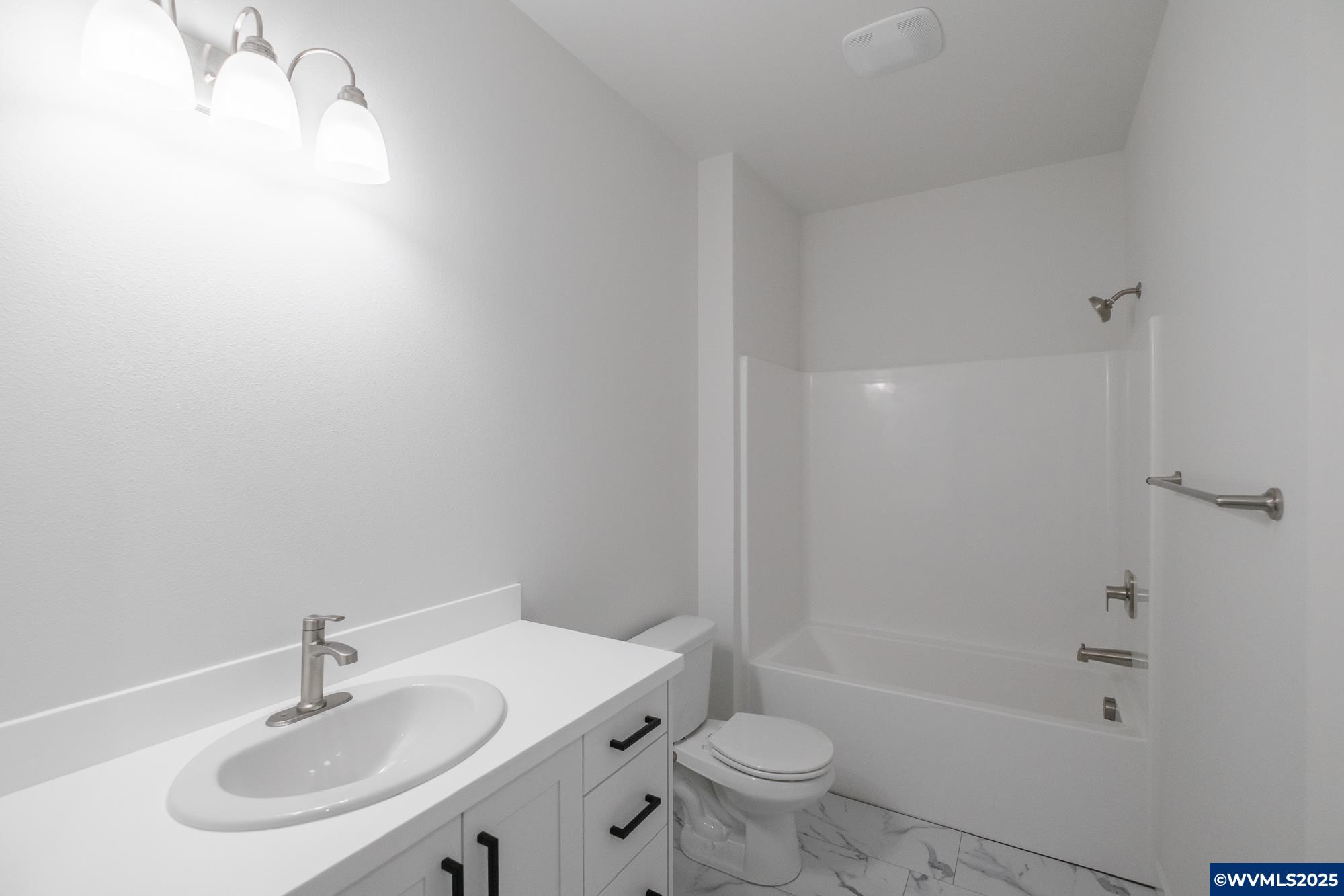 Lebanon, Oregon 97355, United States, 24 Bedrooms Bedrooms, ,22 BathroomsBathrooms,Residential,Active,77617