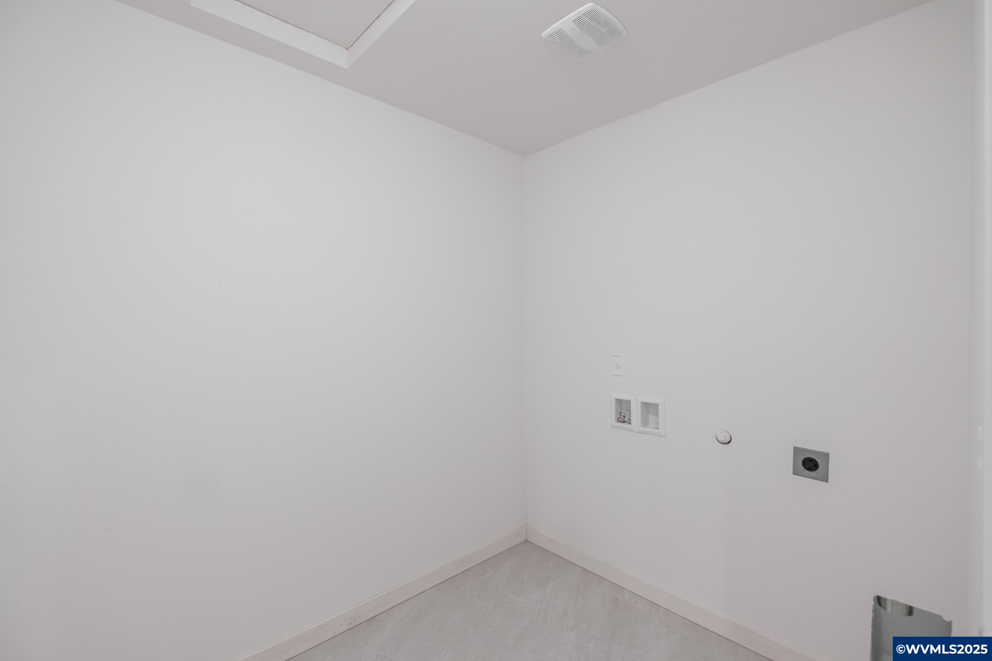 Lebanon, Oregon 97355, United States, 24 Bedrooms Bedrooms, ,22 BathroomsBathrooms,Residential,Active,77617