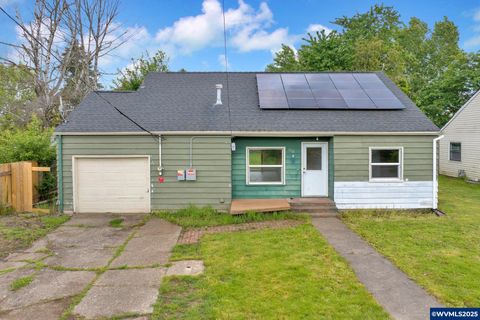 882 Edina Ln NE Salem OR 97301