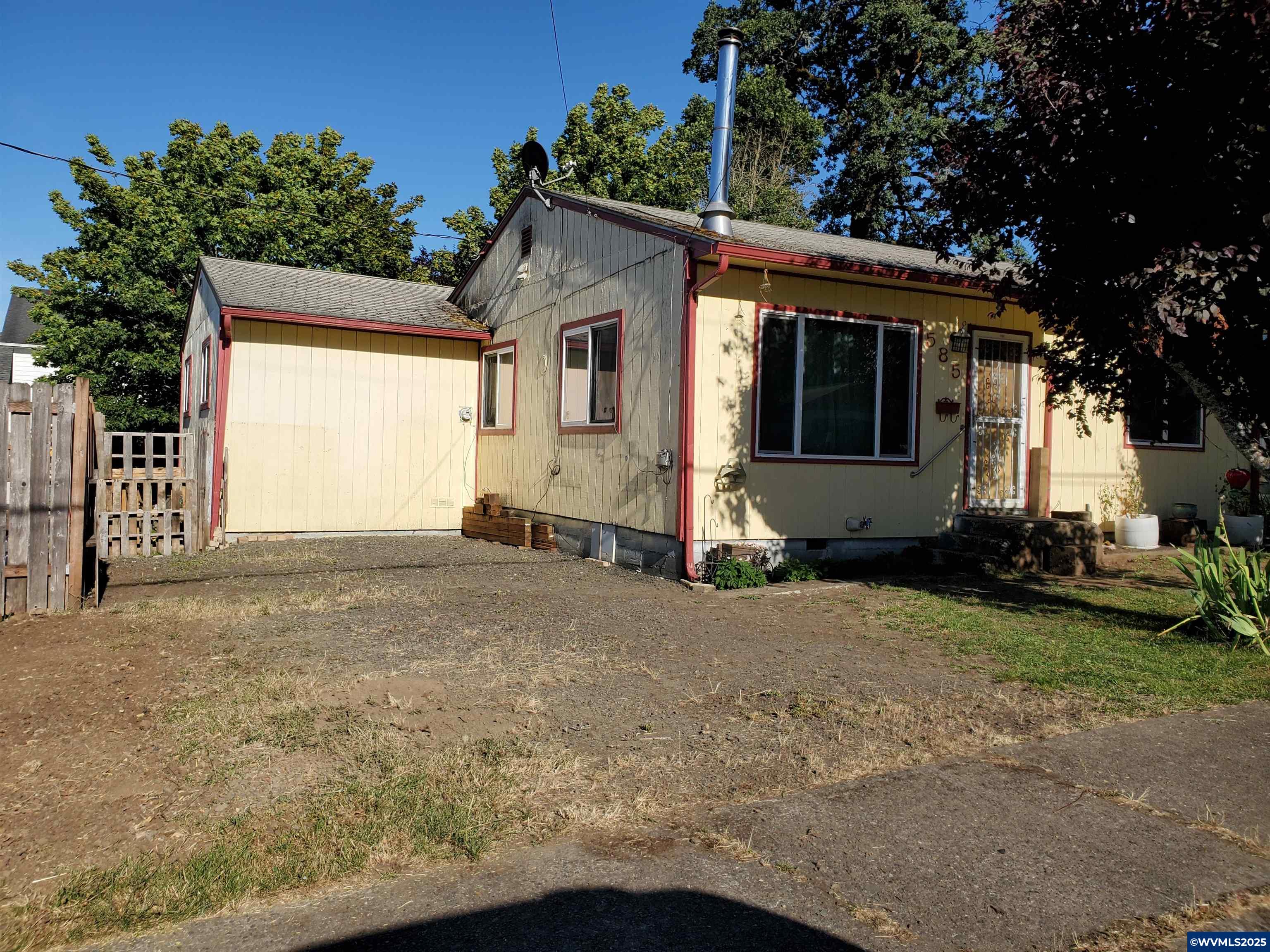 585 5th Av
