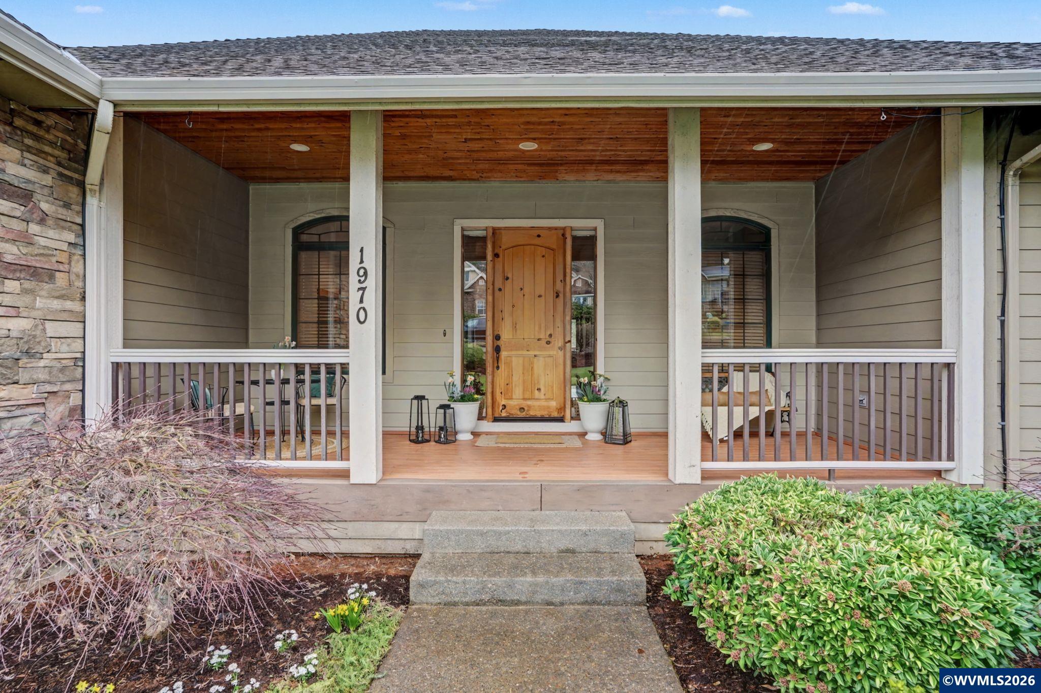 1970 Landaggard Dr NW