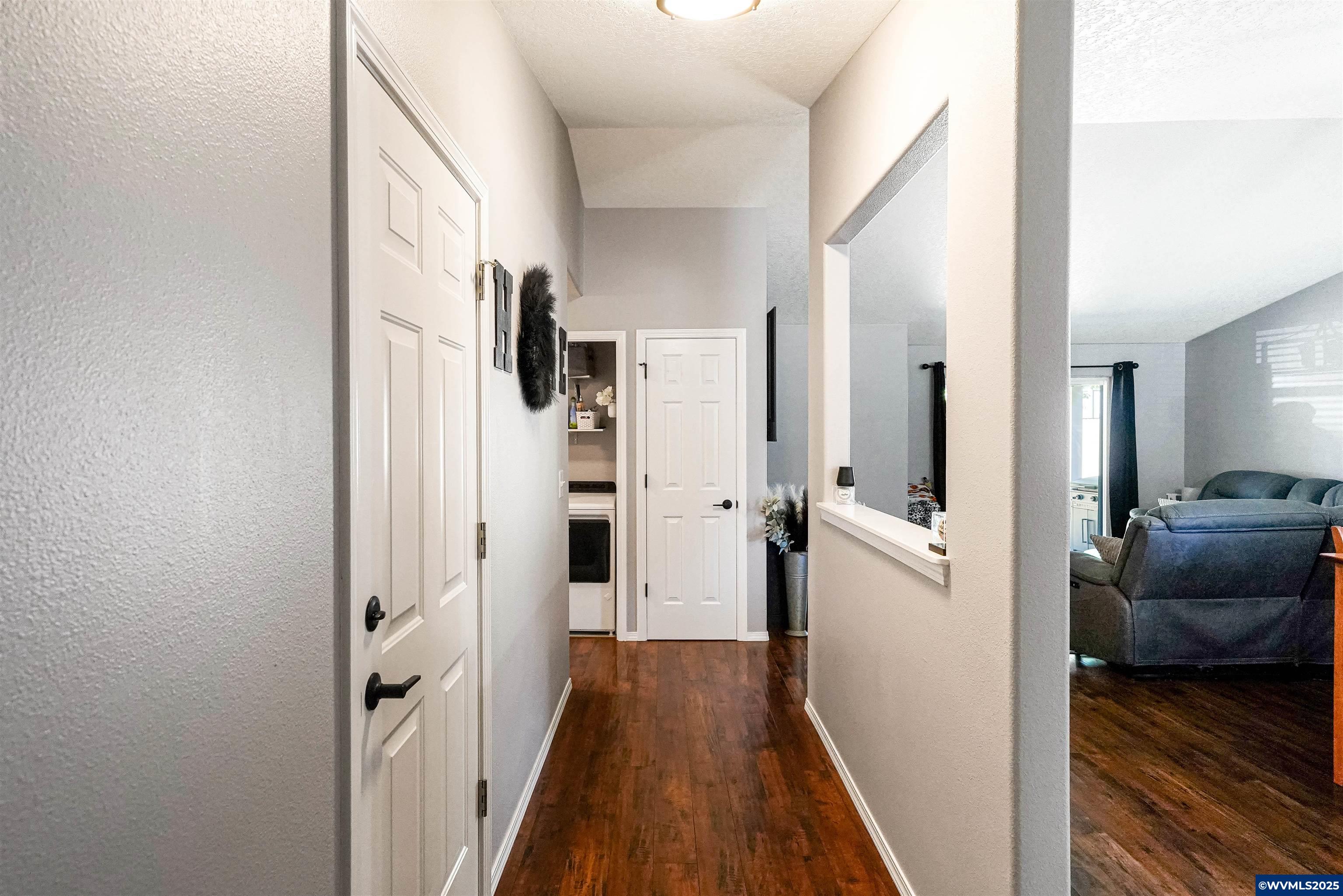 Dallas, Oregon 97338, United States, 3 Bedrooms Bedrooms, ,2 BathroomsBathrooms,Residential,Pending,171359