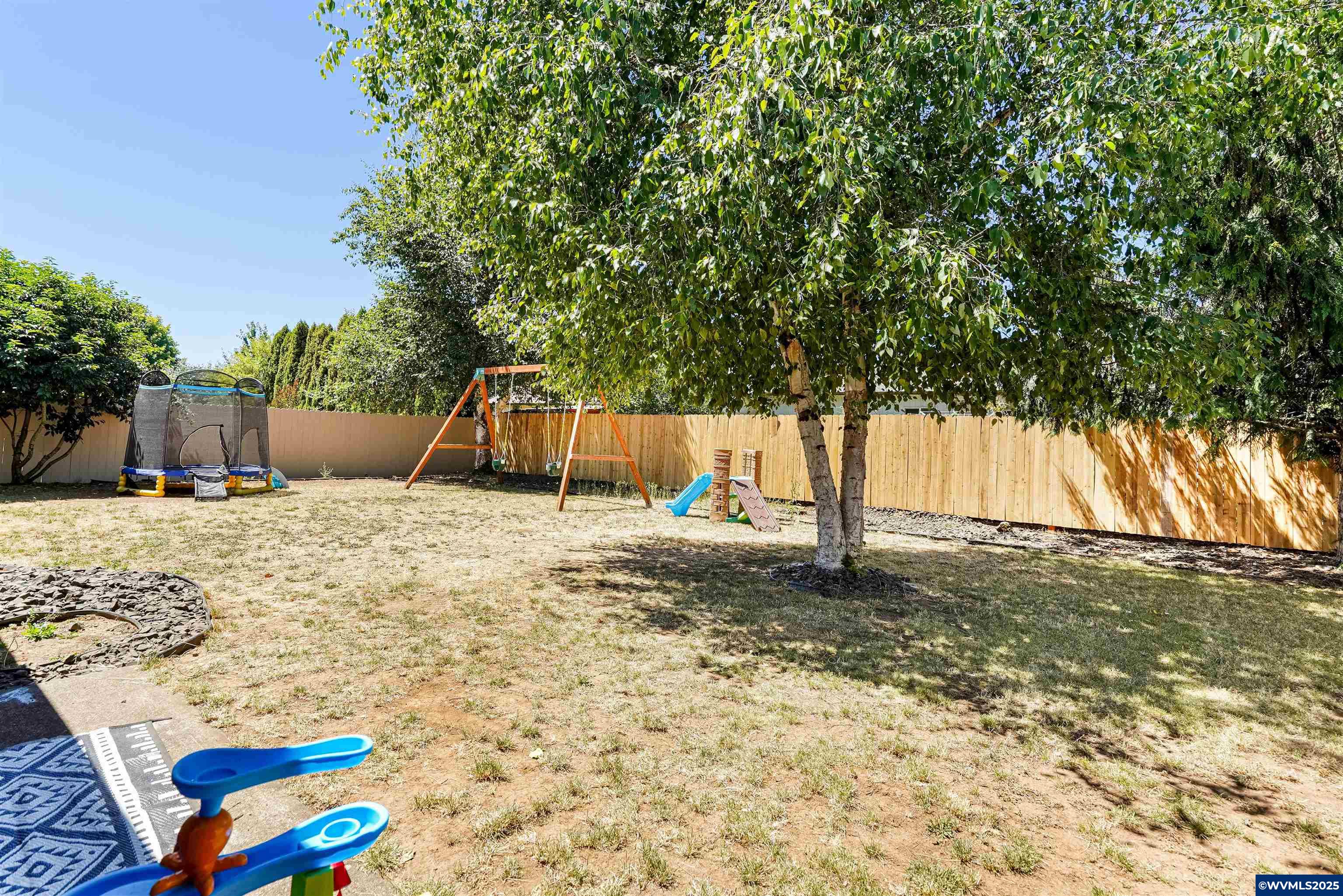 Dallas, Oregon 97338, United States, 3 Bedrooms Bedrooms, ,2 BathroomsBathrooms,Residential,Pending,171359