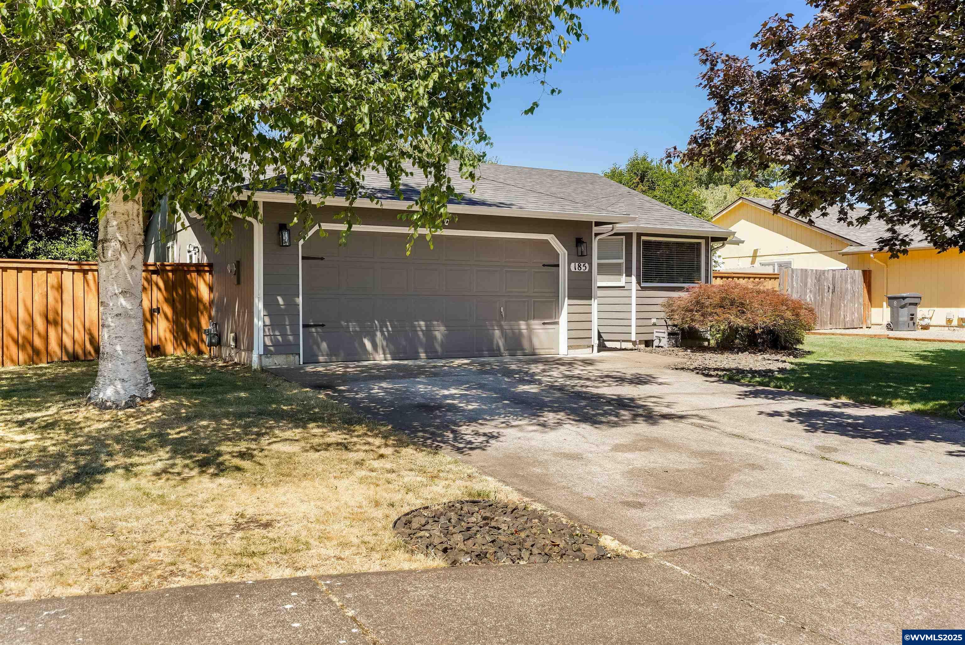 Dallas, Oregon 97338, United States, 3 Bedrooms Bedrooms, ,2 BathroomsBathrooms,Residential,Pending,171359