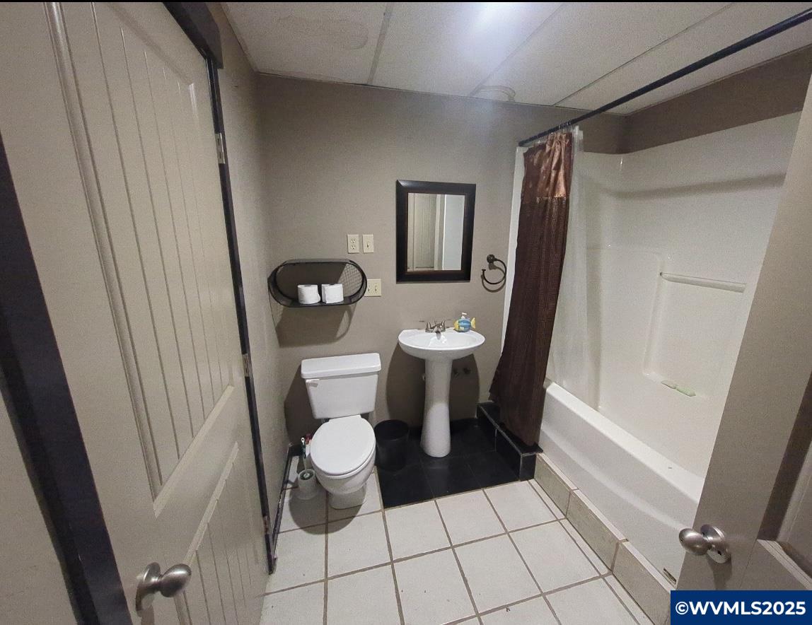 Salem, Oregon 97302, United States, 3 Bedrooms Bedrooms, ,2 BathroomsBathrooms,Residential,Pending,221333