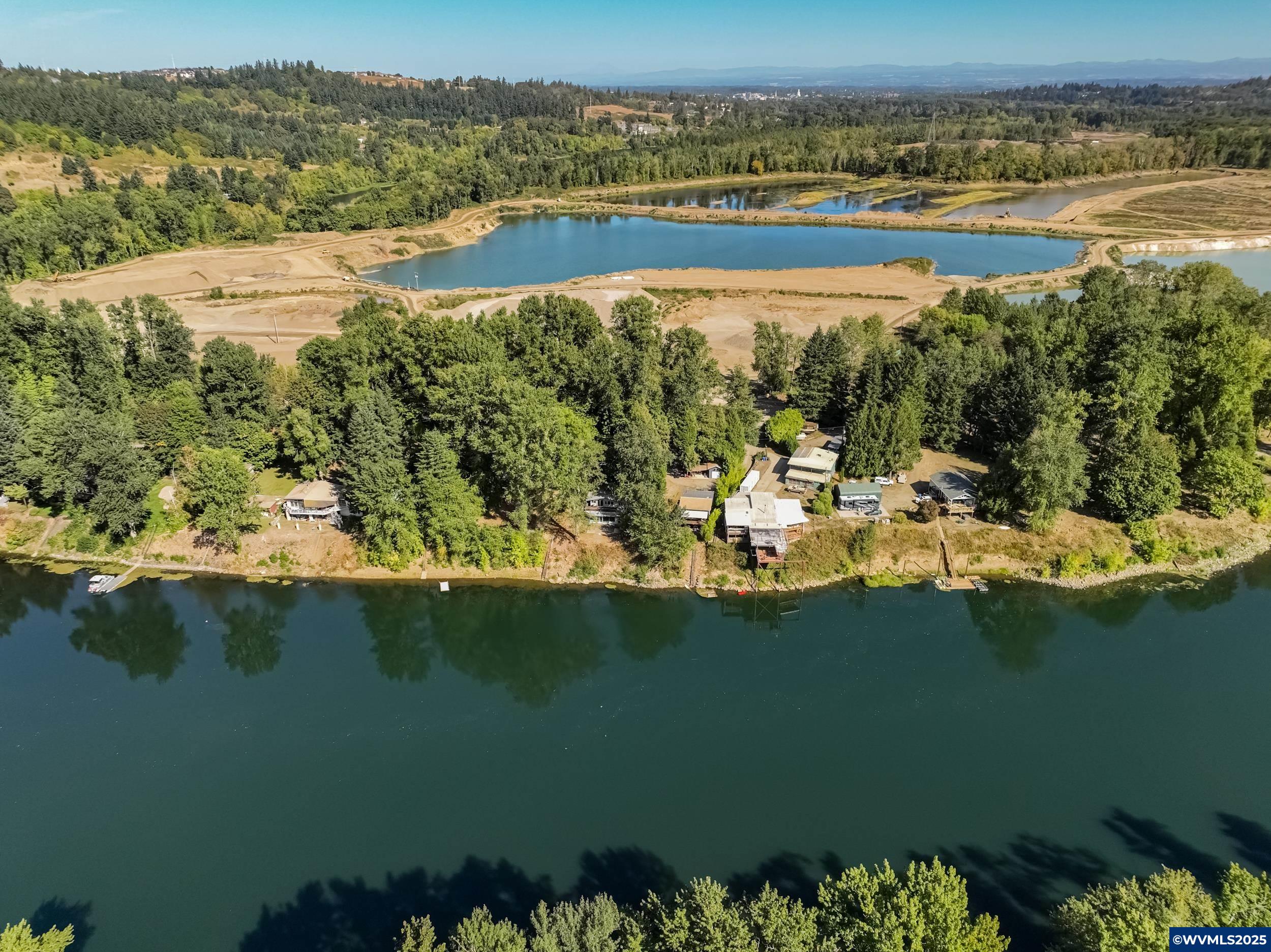 Salem, Oregon 97302, United States, 3 Bedrooms Bedrooms, ,2 BathroomsBathrooms,Residential,Pending,221333