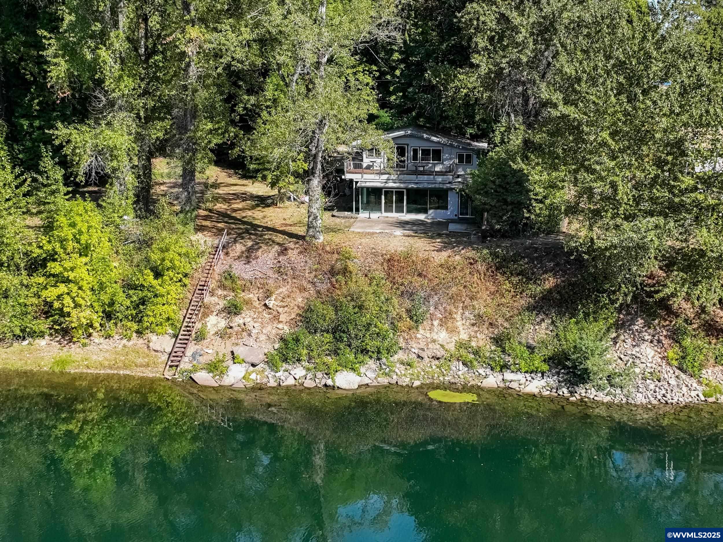 Salem, Oregon 97302, United States, 3 Bedrooms Bedrooms, ,2 BathroomsBathrooms,Residential,Pending,221333