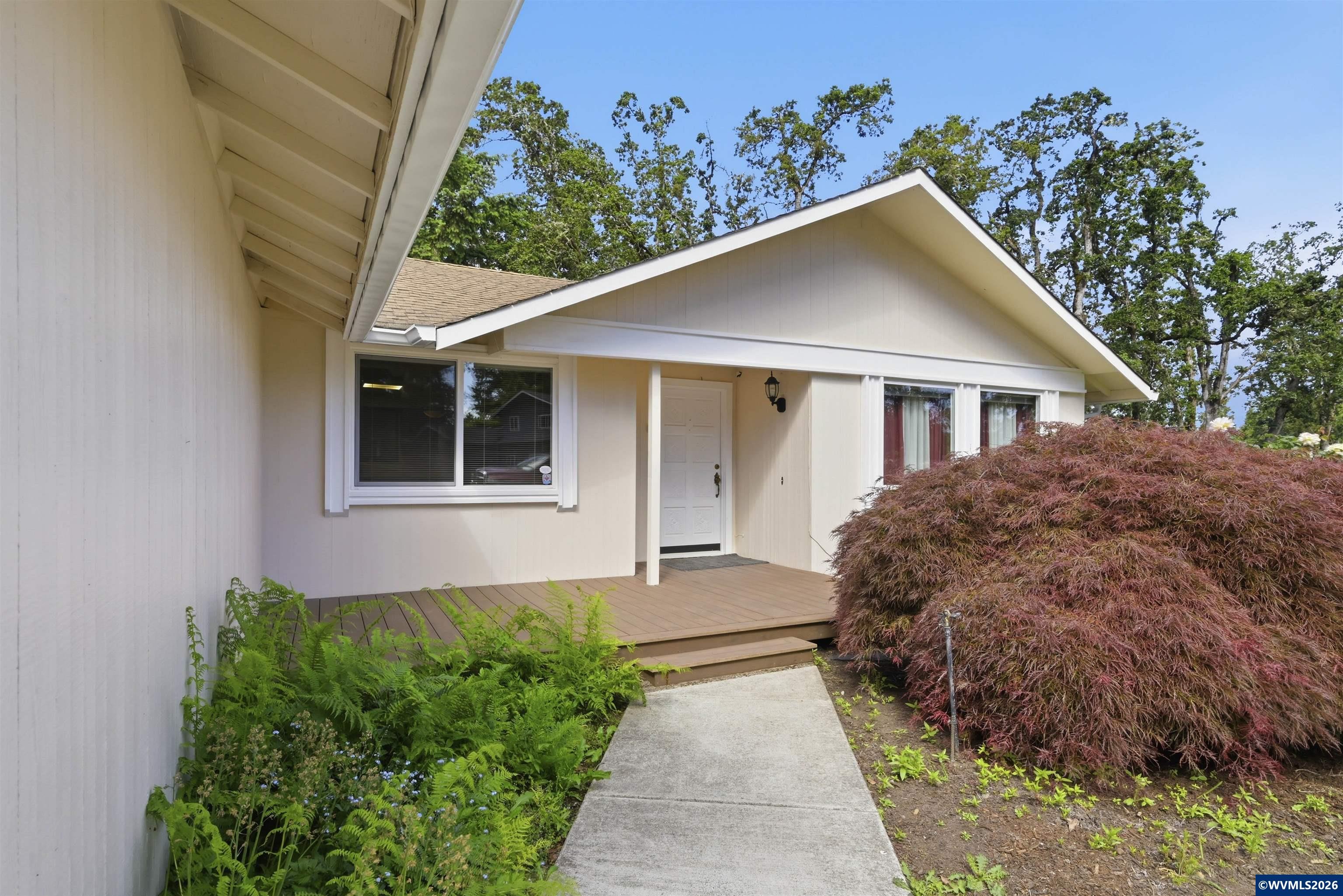 488 Cascade Dr