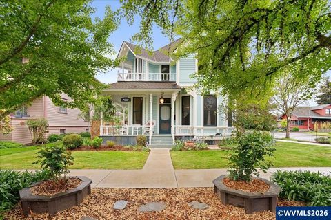 728 6th Av SW Albany OR 97321