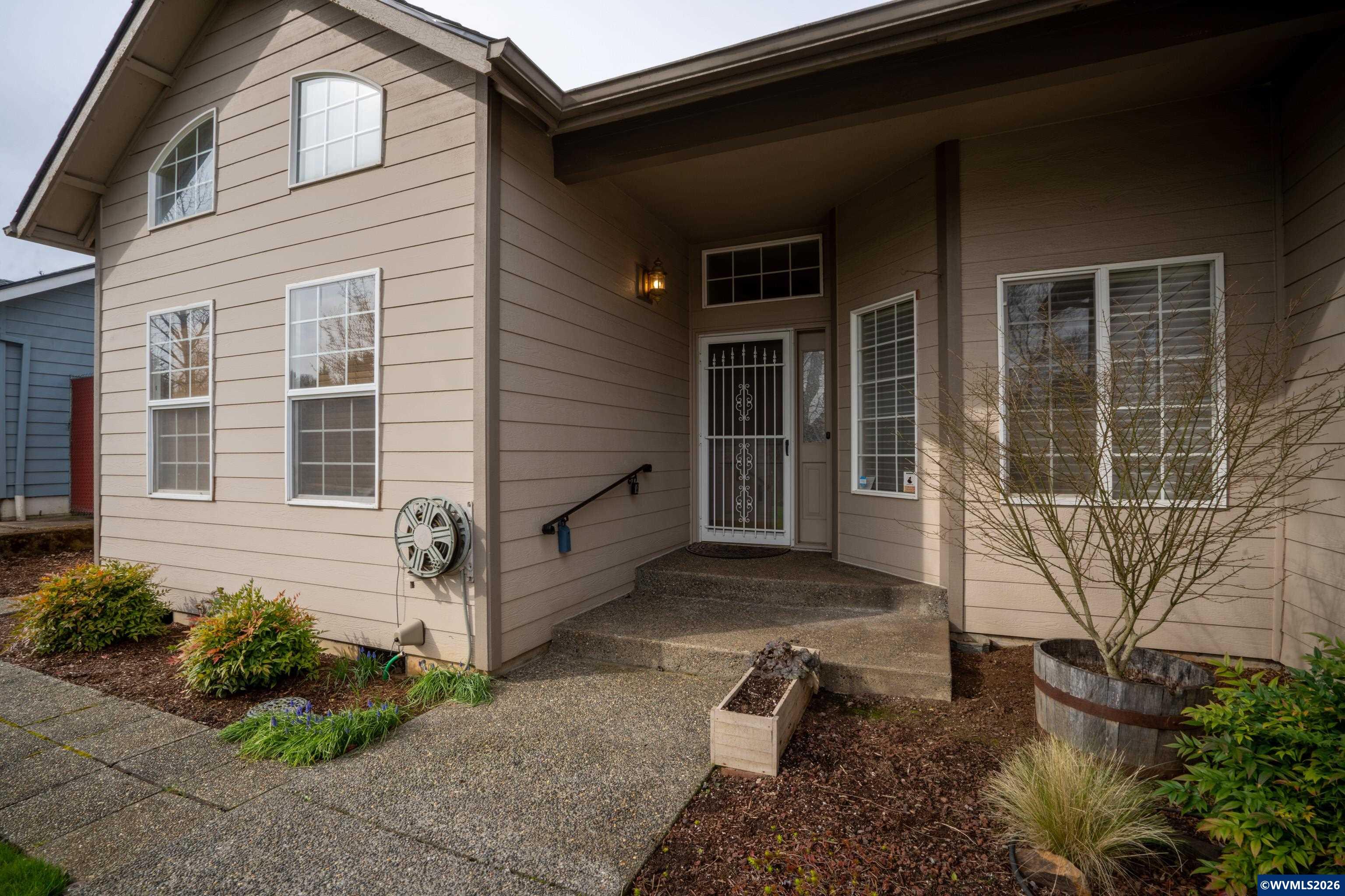 5703 Flairstone Dr SE