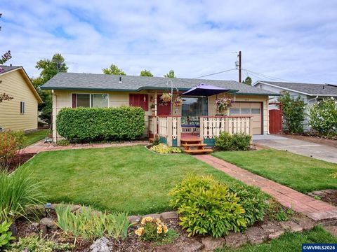 1215 Stanfield Rd Woodburn OR 97071