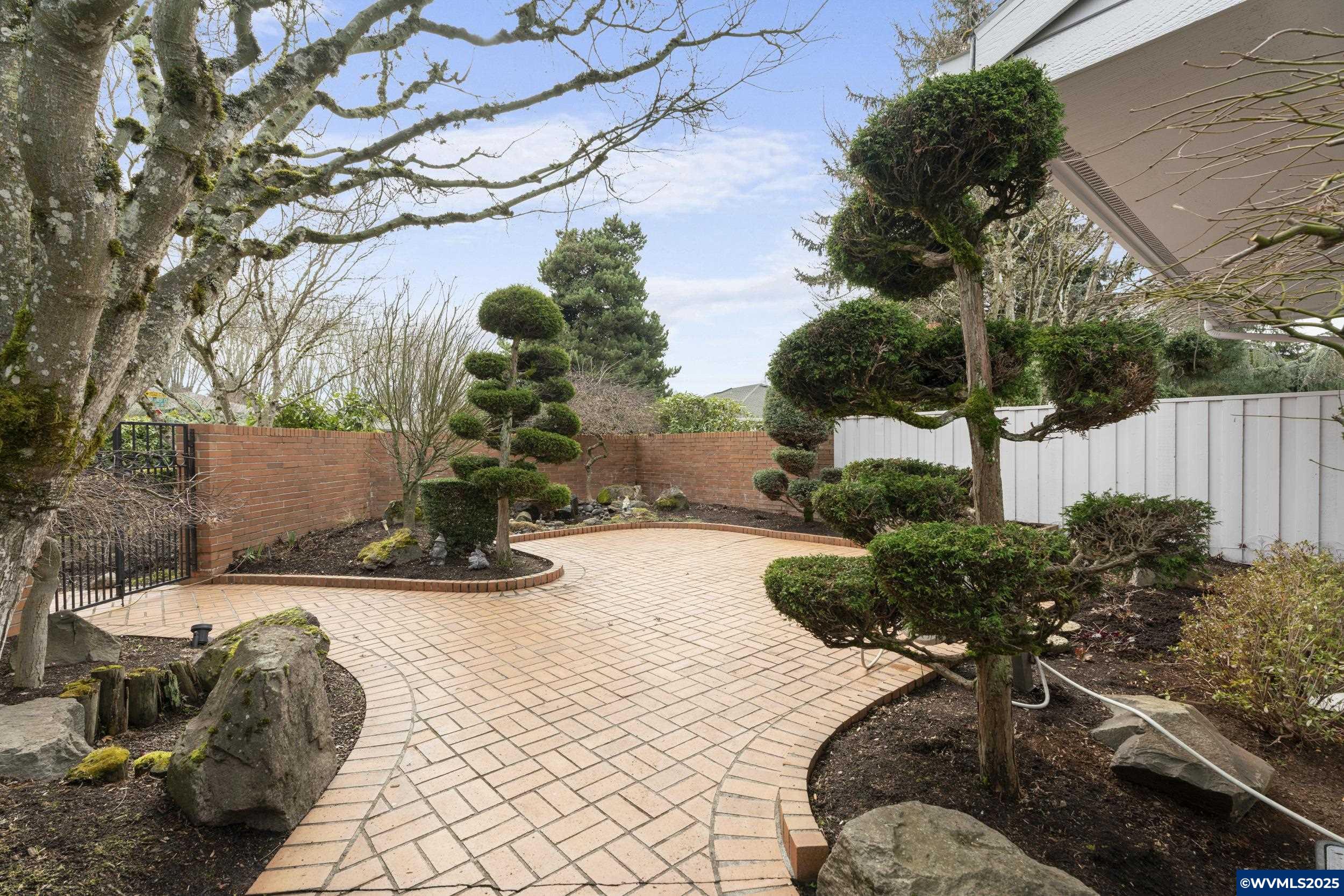 31735 SW Village Crest Ct