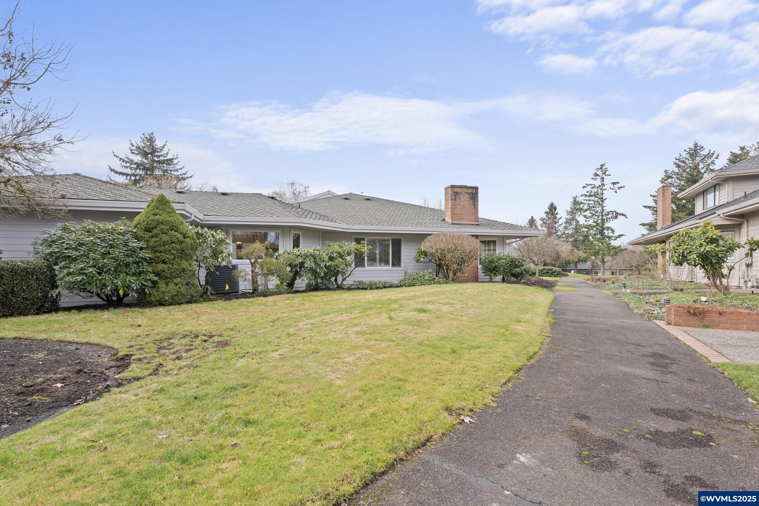 31735 SW Village Crest Ct