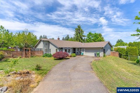 1325 Roseway Ct SE Salem OR 97302
