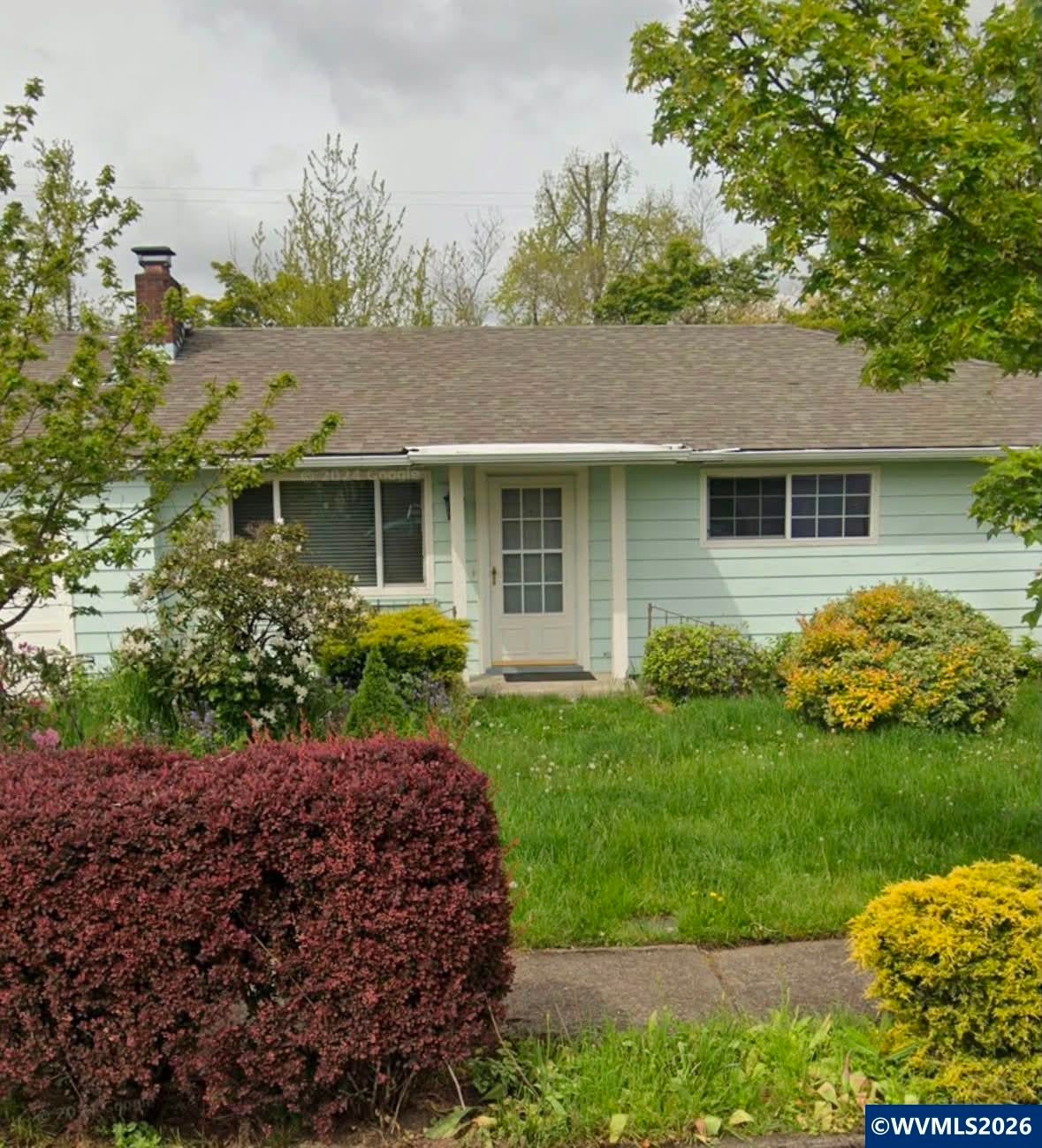 1610 NW Highland Dr