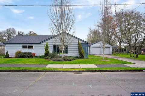 1015 NW 32nd St Corvallis OR 97330