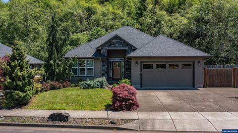 183 S 10th Av, Sweet Home, OR 97386 - MLS#: 816992