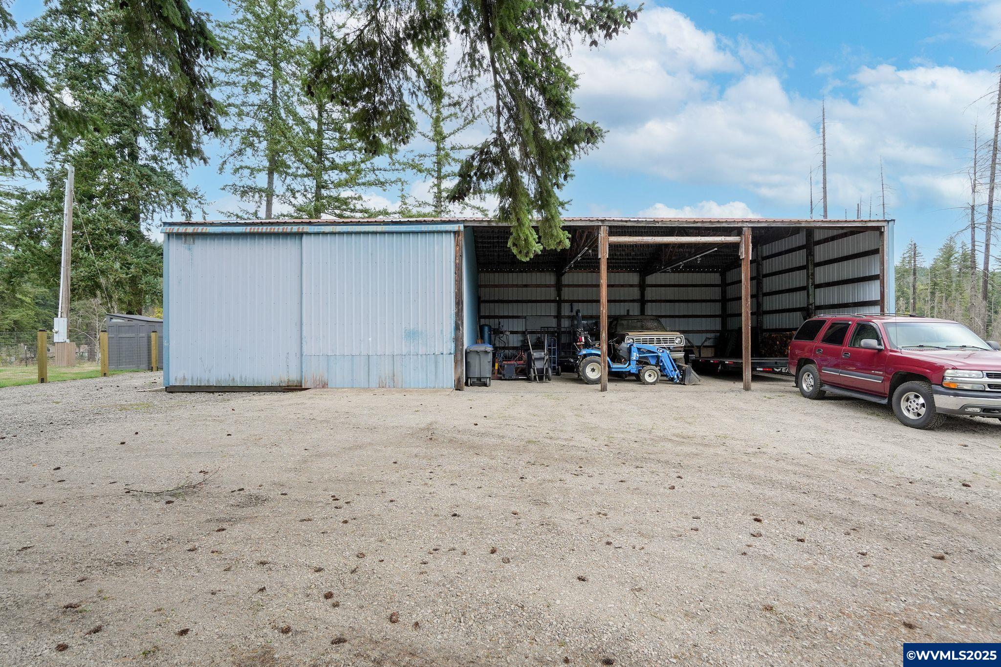 40219 N Dogwood Rd