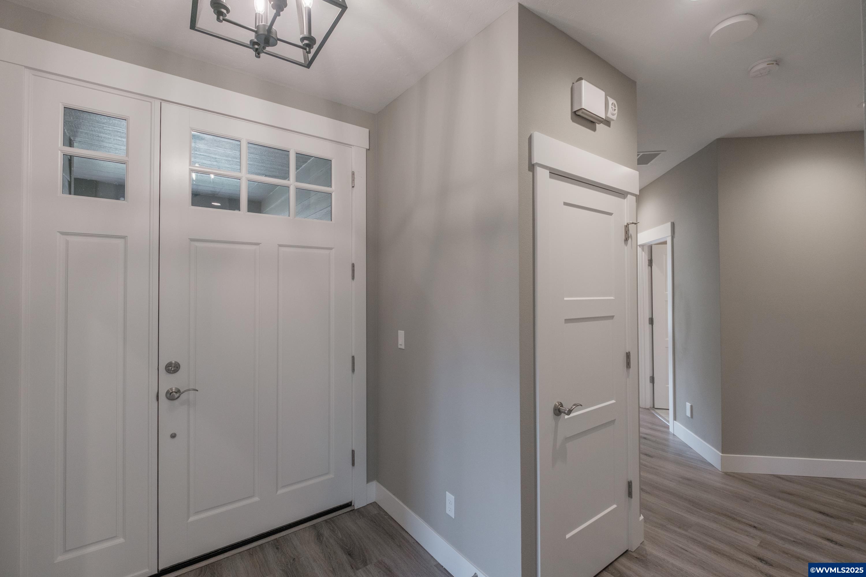 348 Kurth Meadow Av SE