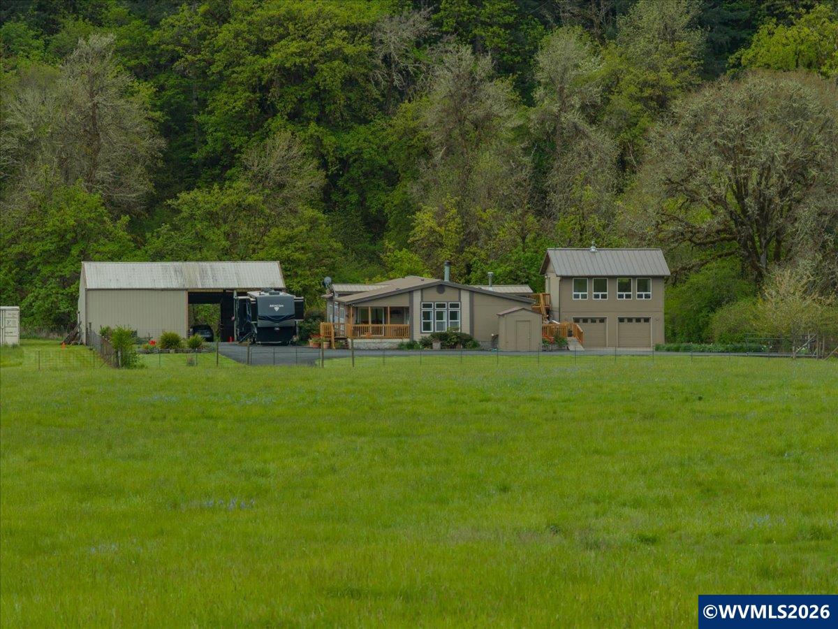 21101 SW Eagle Point Rd