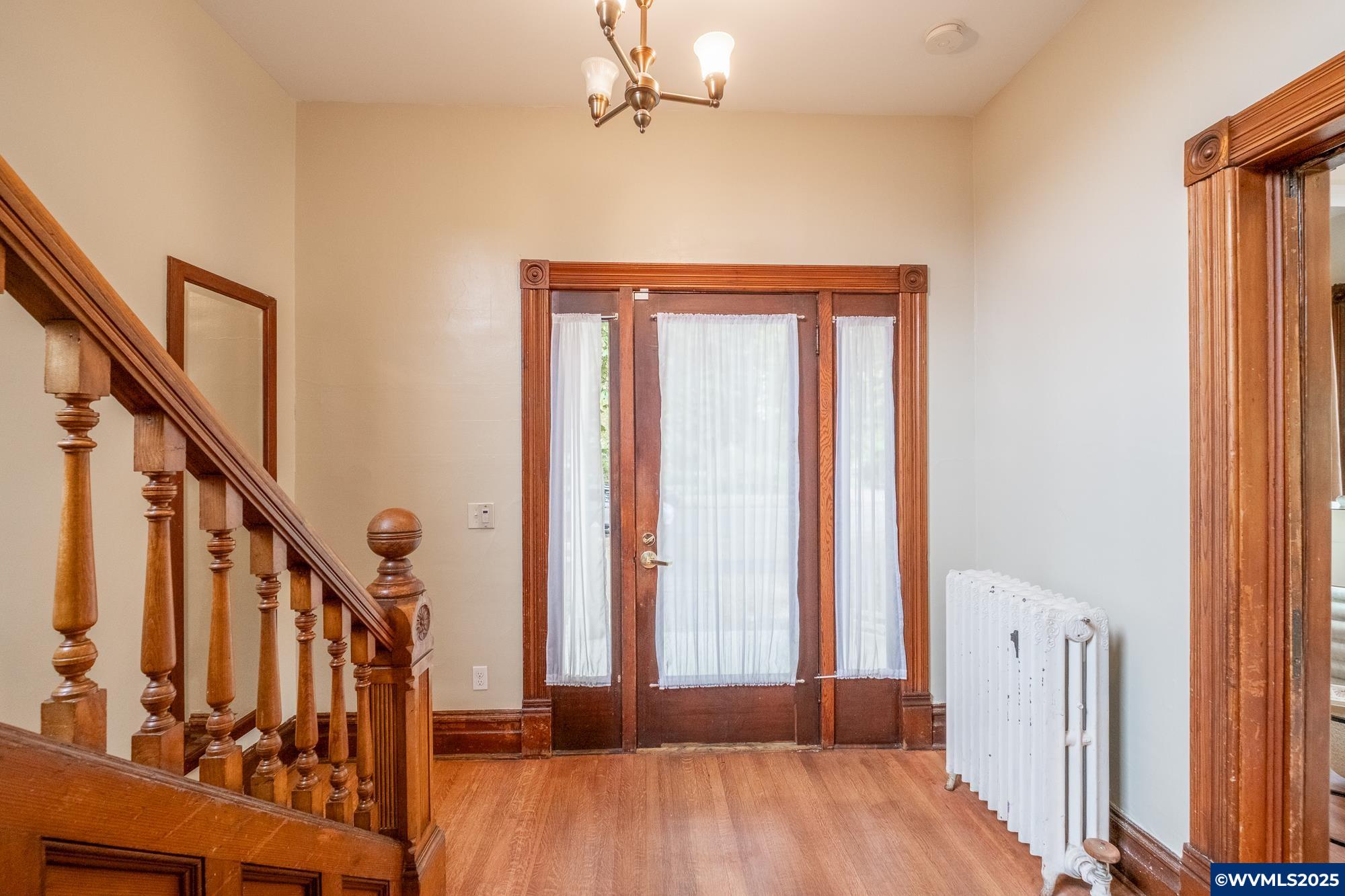 142 SW 8th St