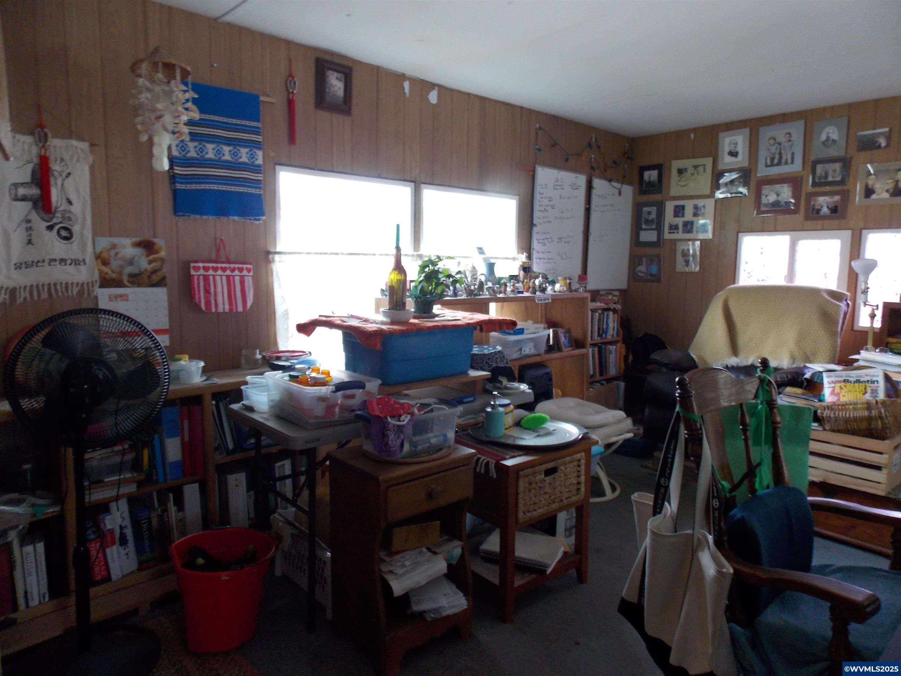 1030 E Ellendale #24 Av