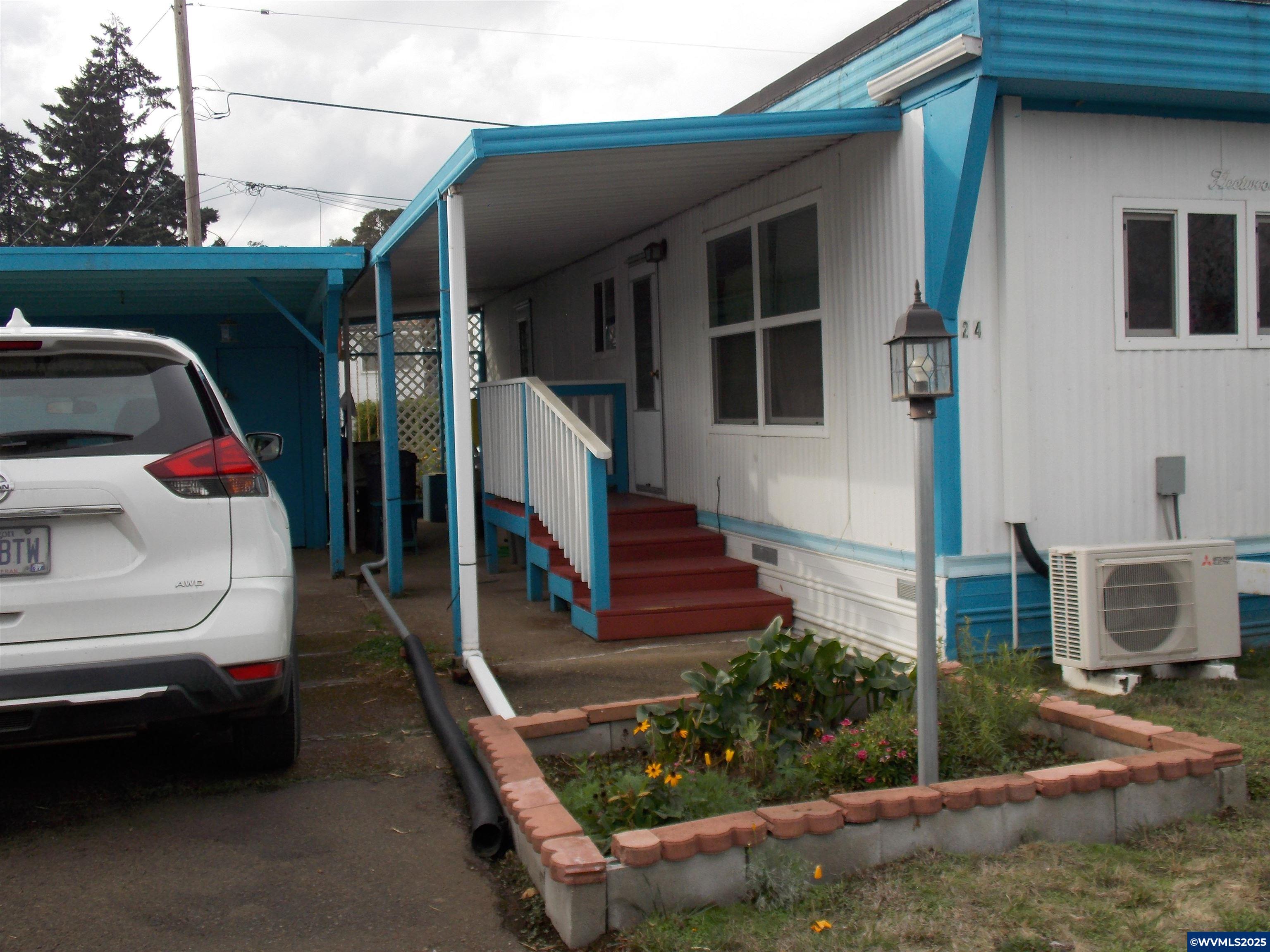 1030 E Ellendale #24 Av