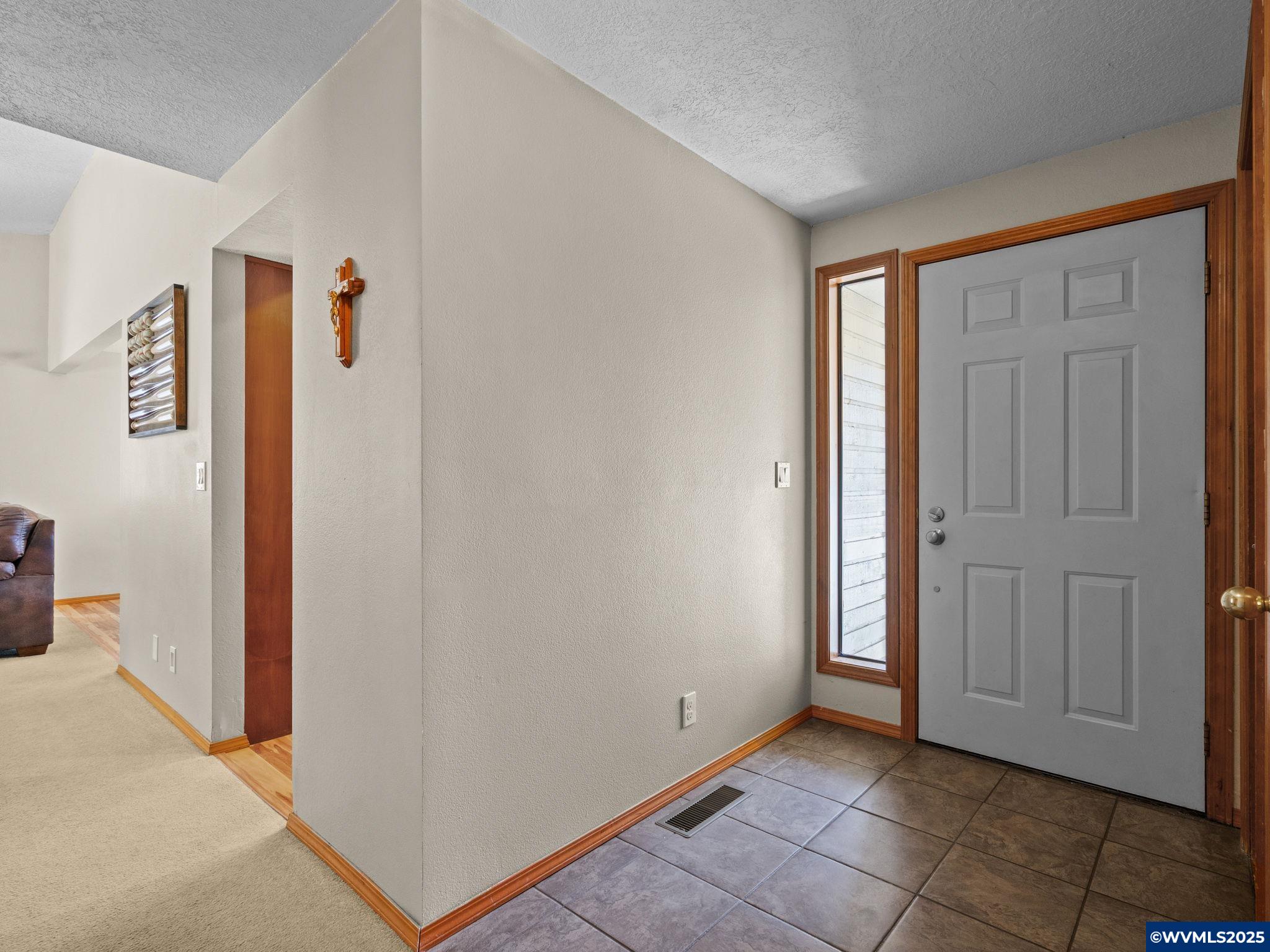 1155 Dawn Dr