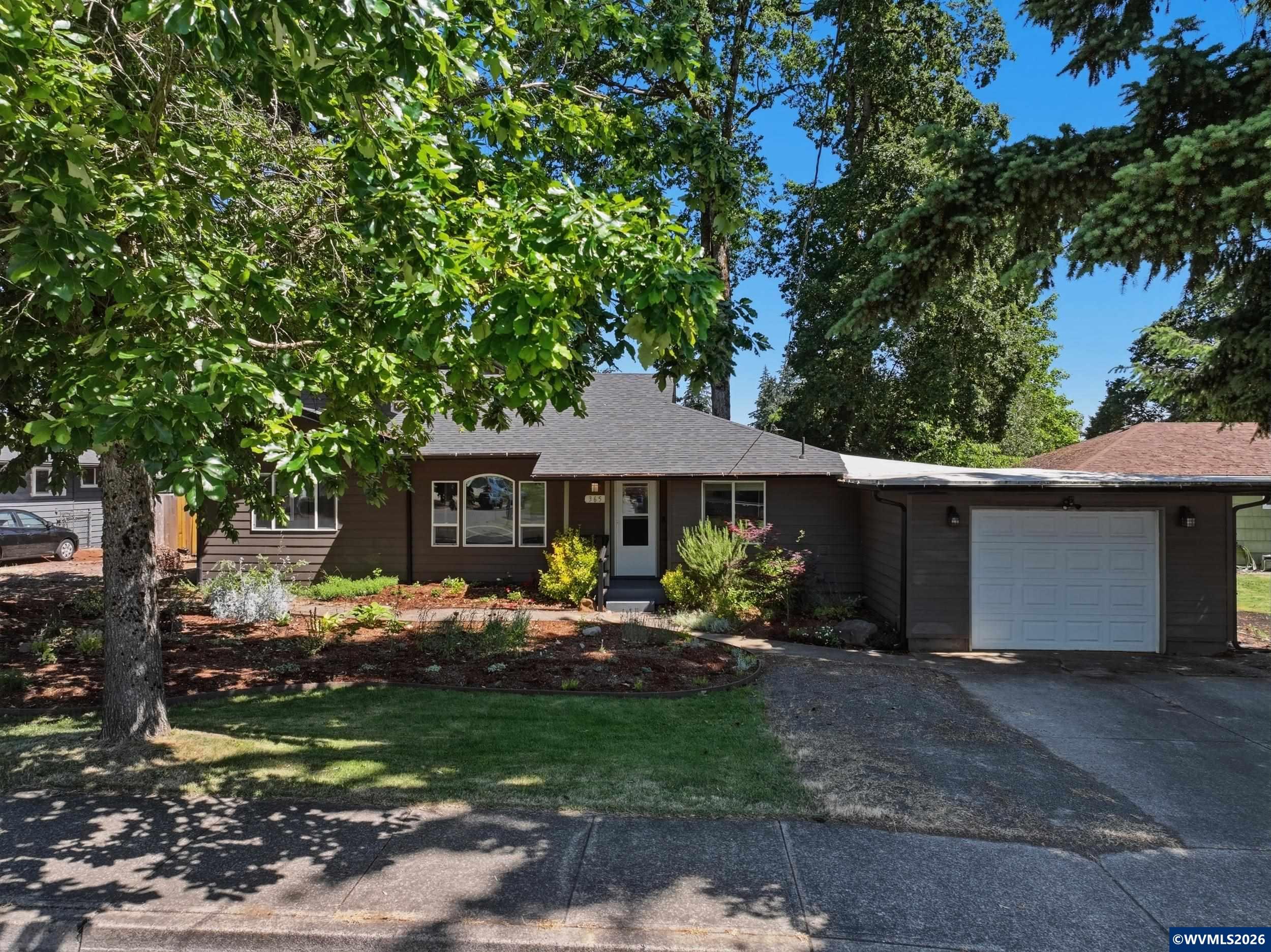 365 Boone Rd SE